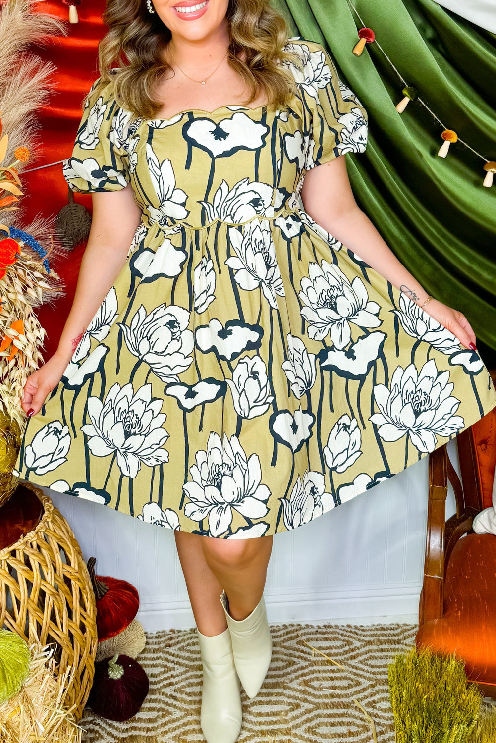 Green Plus Size Floral Print Shirred Square Neck Puff Sleeve Dress BB Fashion Outlet