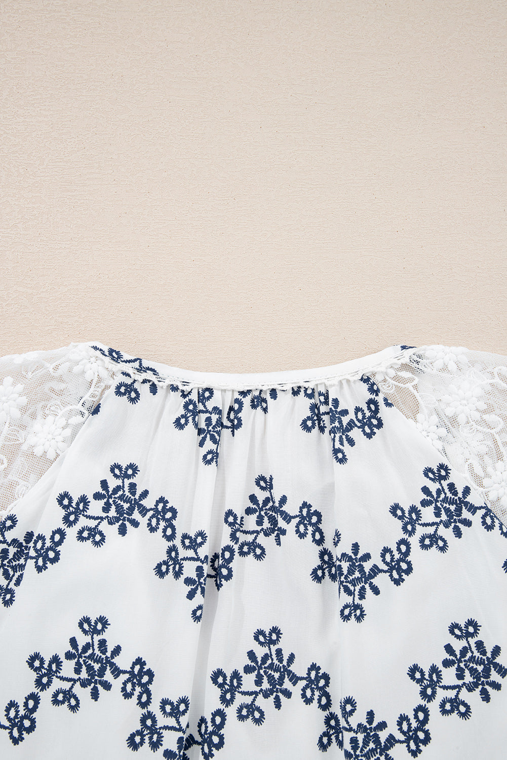 Lace Patchwork Floral Bubble Sleeve V-Neck Blouse - Tops/Blouses & Shirts