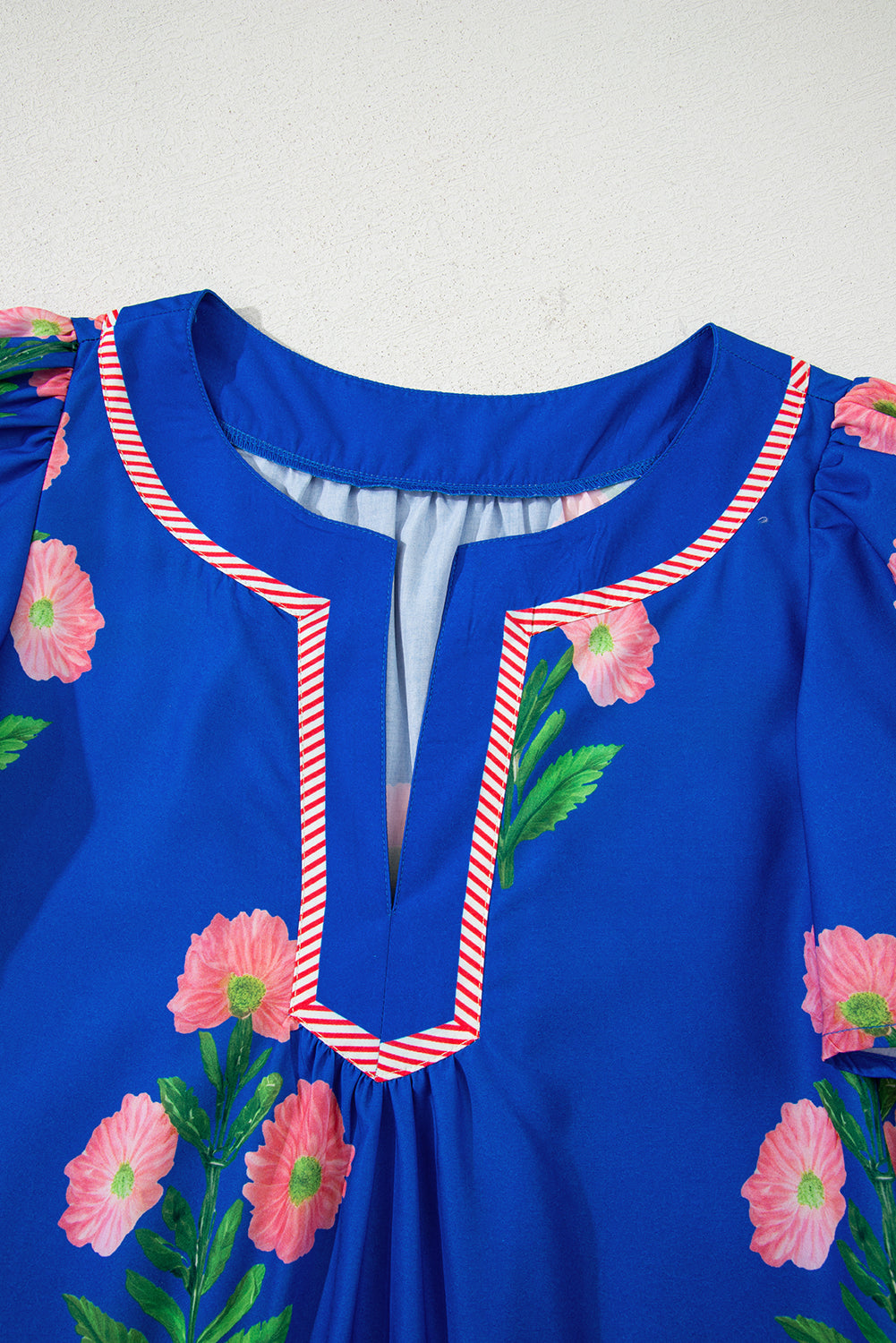 Blue Floral Short Sleeve Split Neck Loose Mini Dress eAura