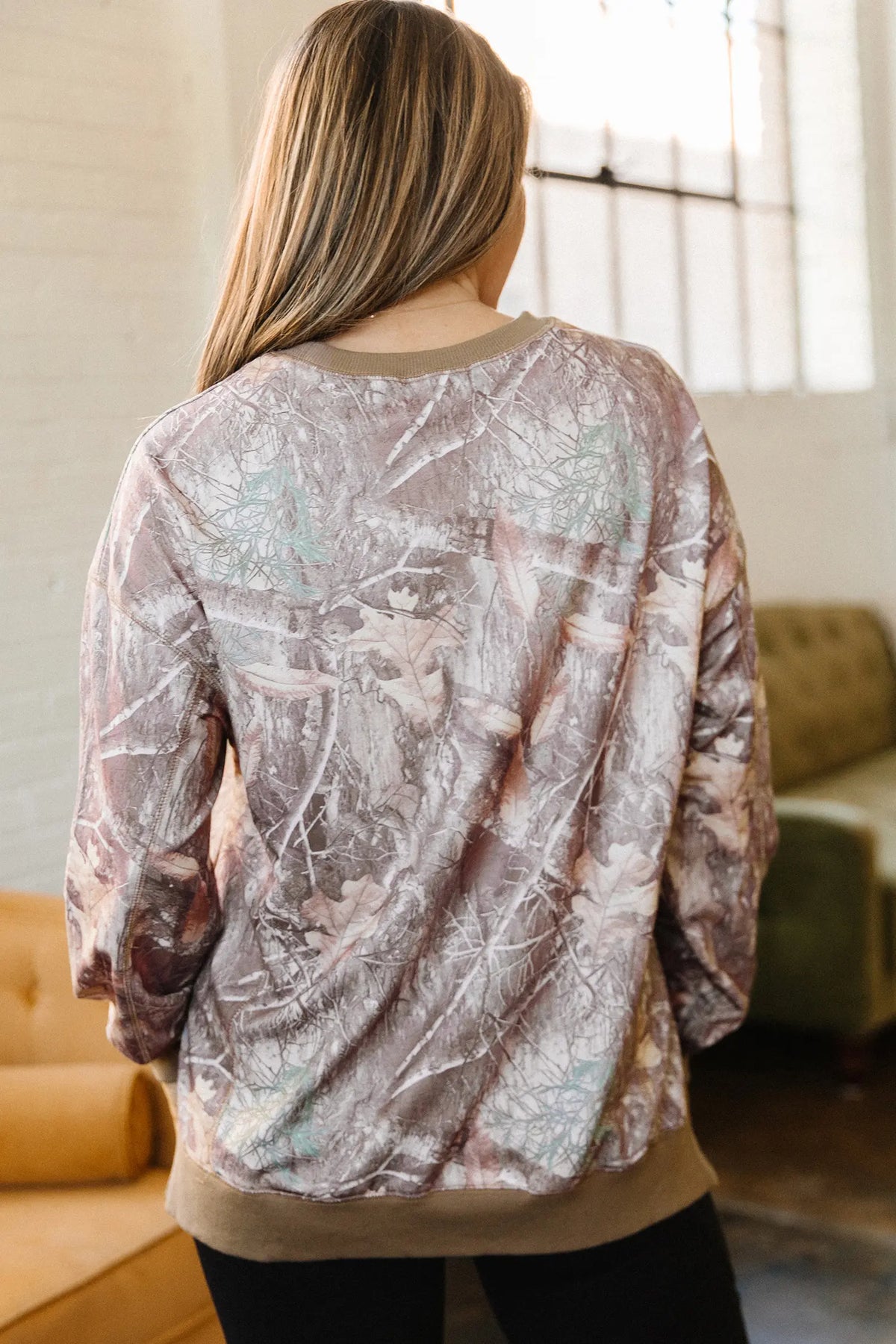 Abstract Camo Print Colour Block Detail Baggy Pullover Sweatshirt – Brown