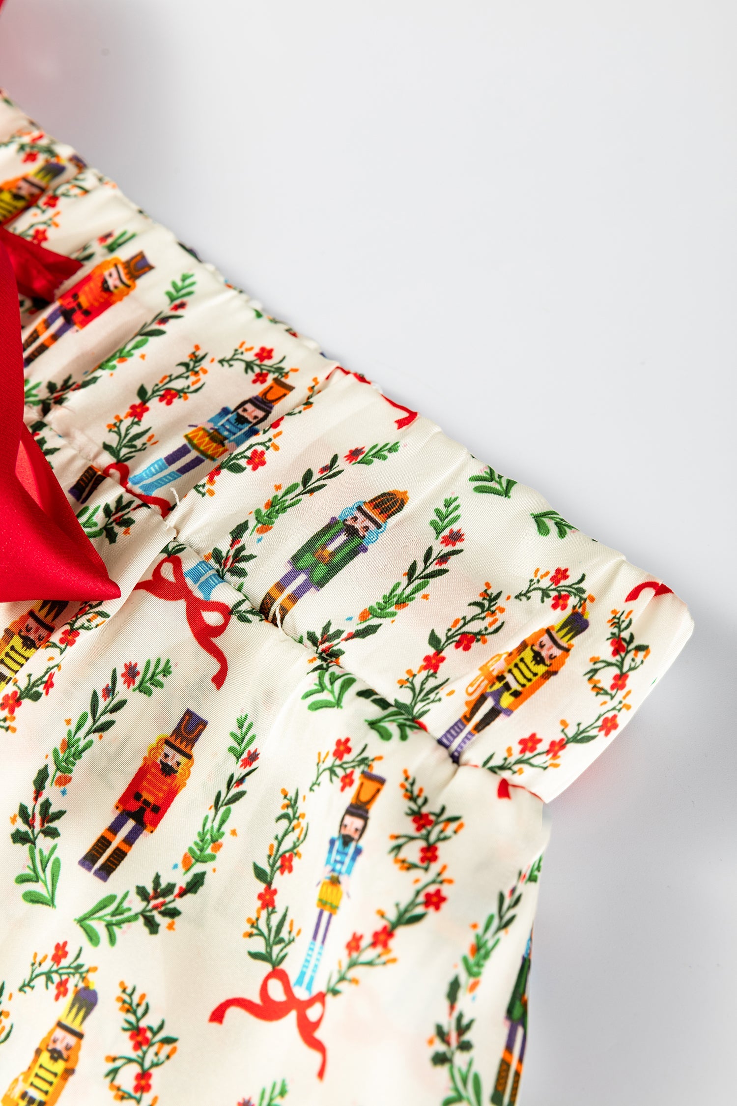 Nutcracker Print Contrast Trim Tied up Bow Silky 2pcs Pajama Set - eAura