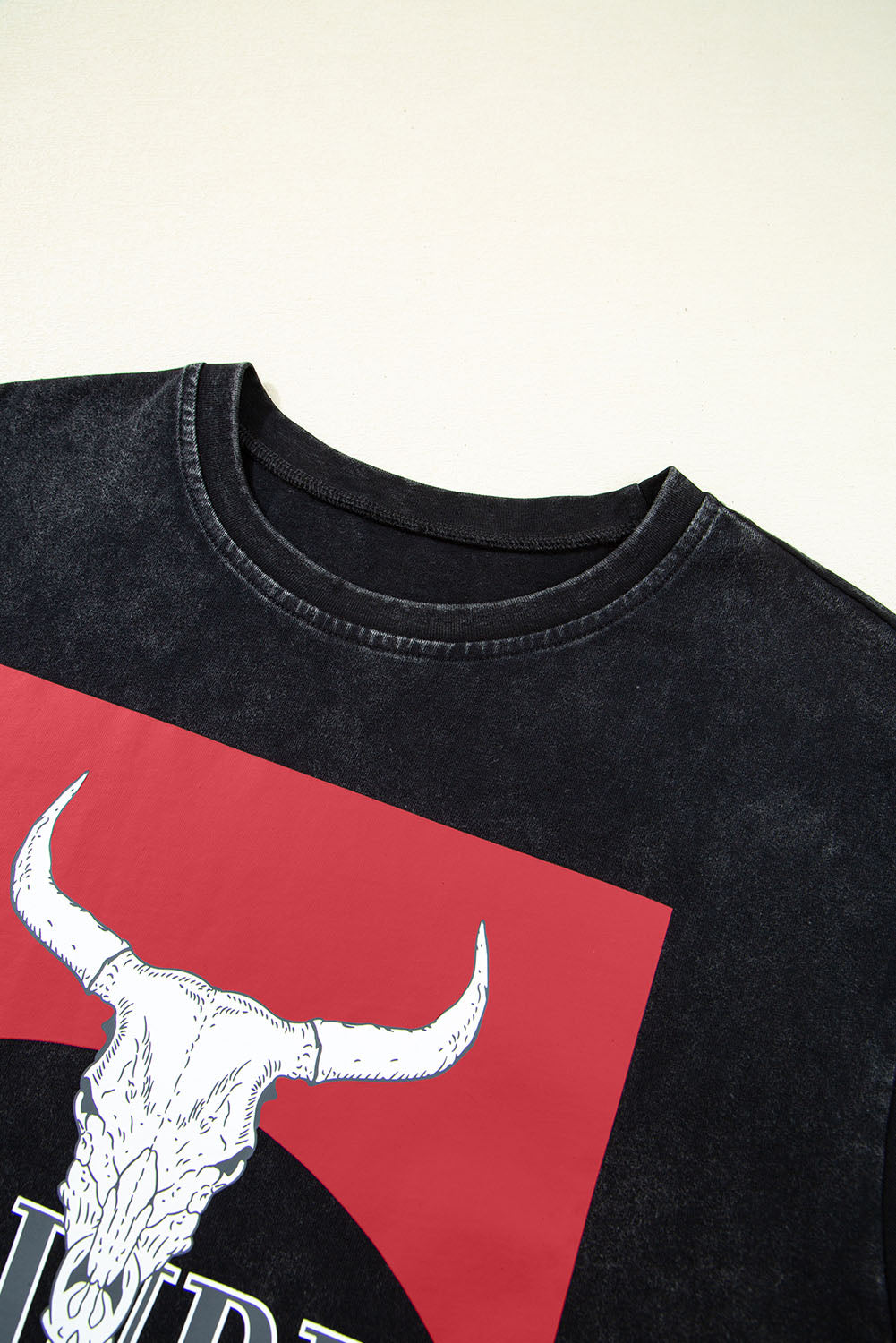 Black Western HOWDY Steer Head Print Side Slits Loose Fit T Shirt eAura
