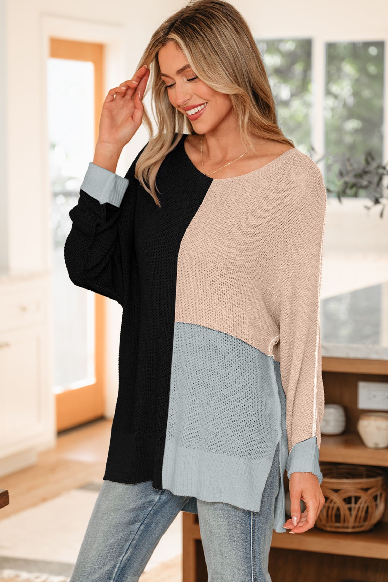 Colour Block Knit V-Neck Sweater - Sweaters & Cardigans/Sweaters