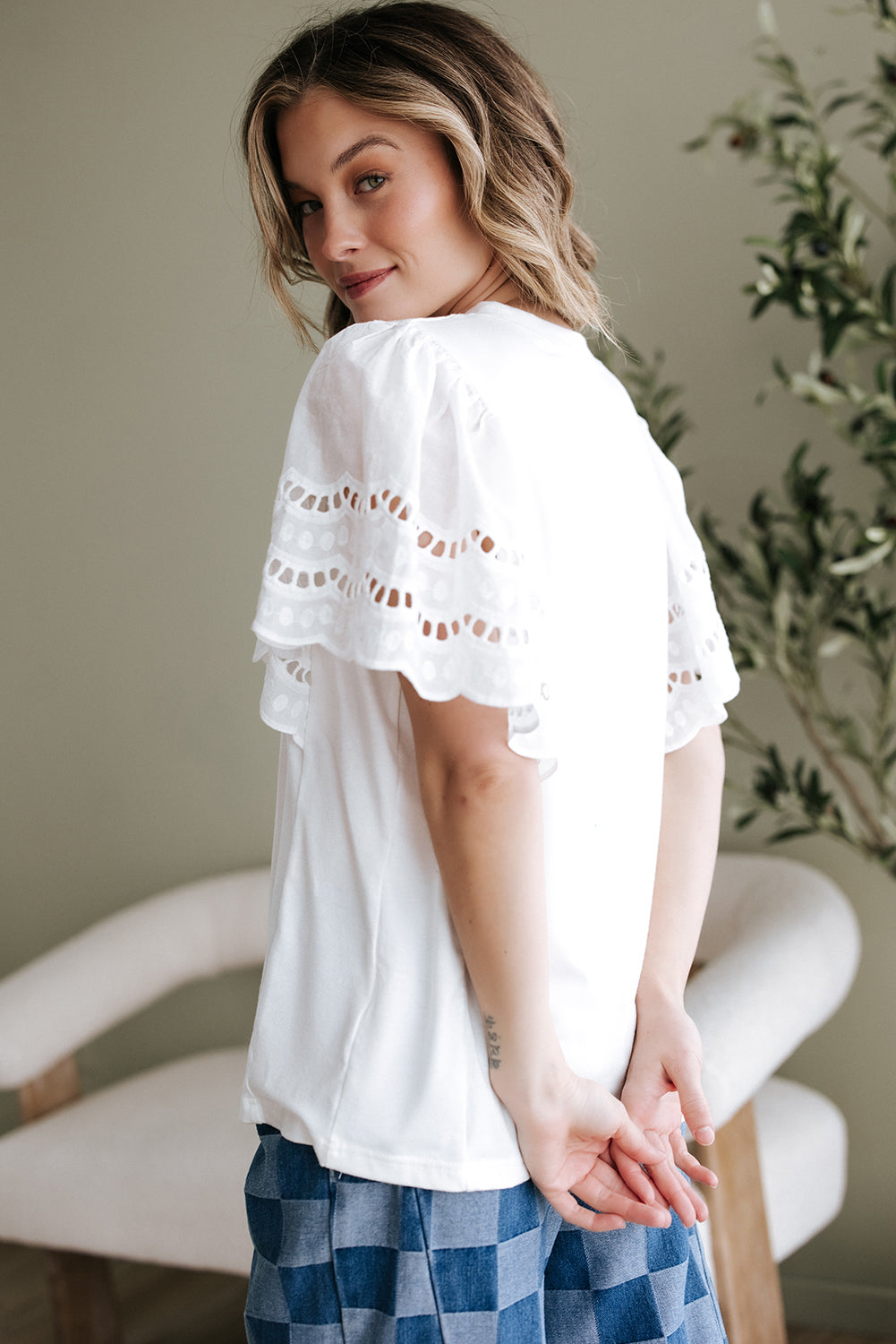 White Hollow Out Embroidered Short Sleeve O Neck Top eAura