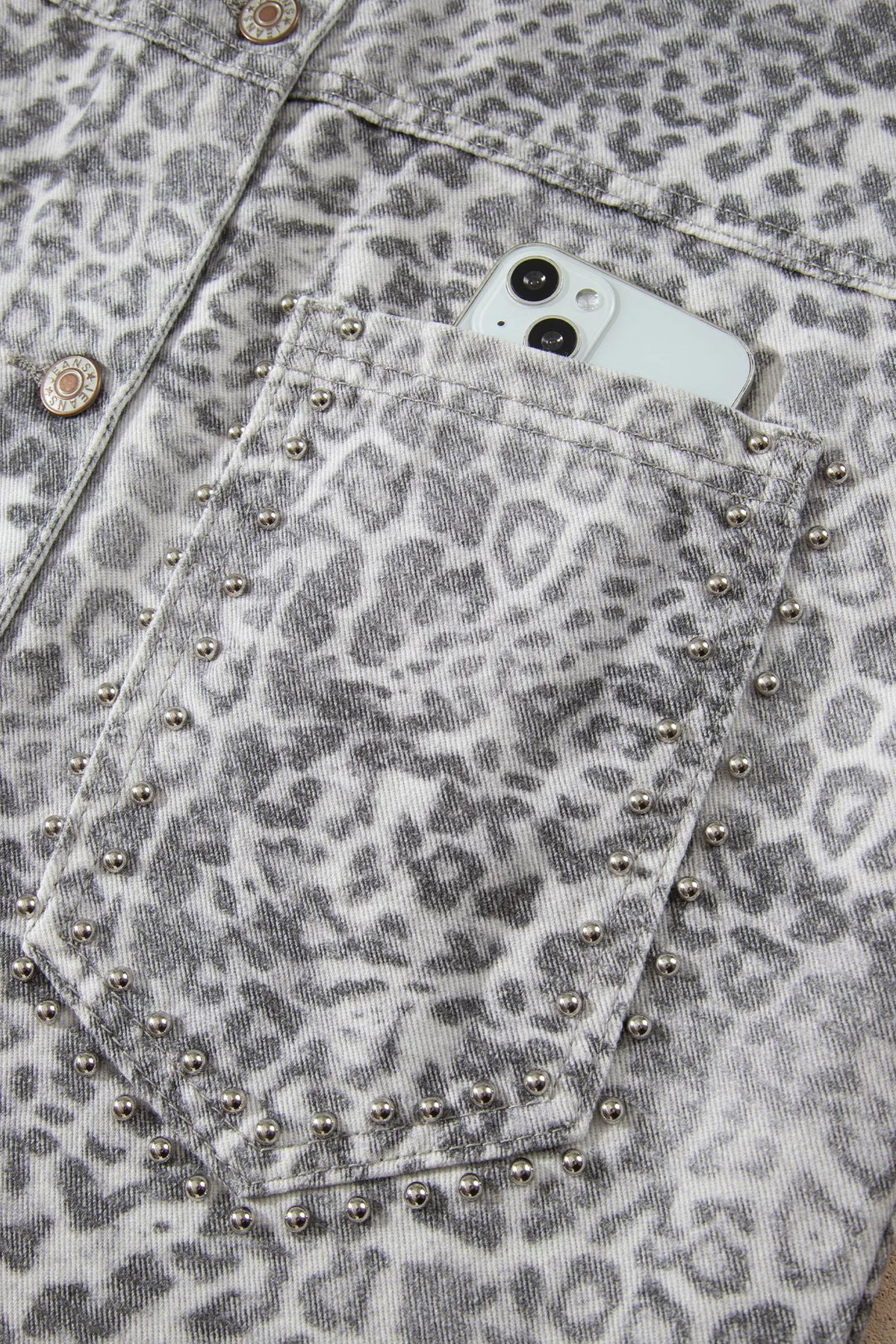 Leopard Print Studded Collar Studded Patch Pocket Denim Jacket – Khaki