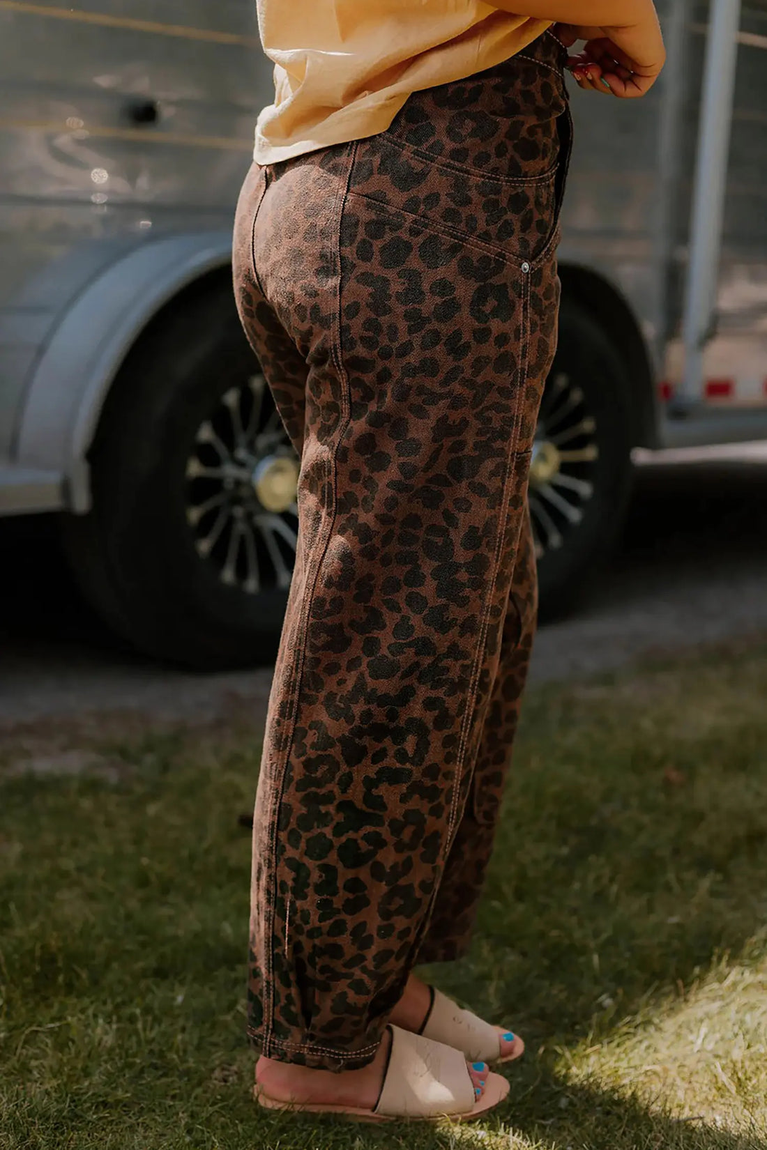 Clear Seam Detail Patchwork Leopard Print Barrel Jeans
