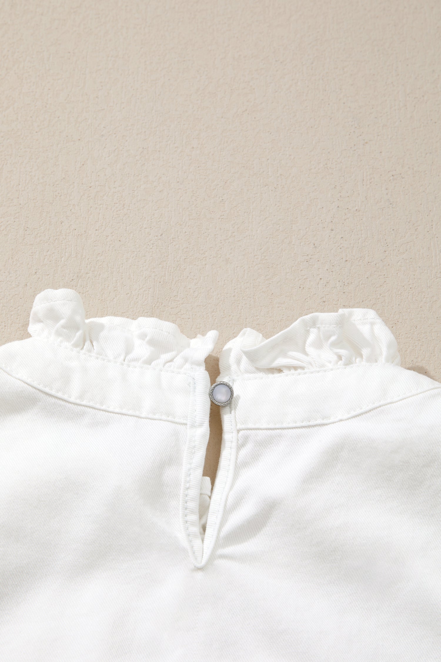 Frilled Collar Flutter Sleeve Denim Top – White