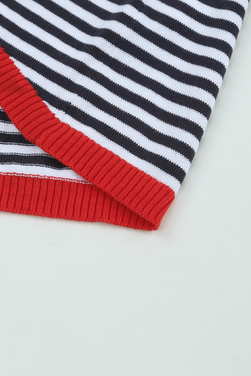 Contrast Trimmed Striped Drop Shoulder Sweater eAura
