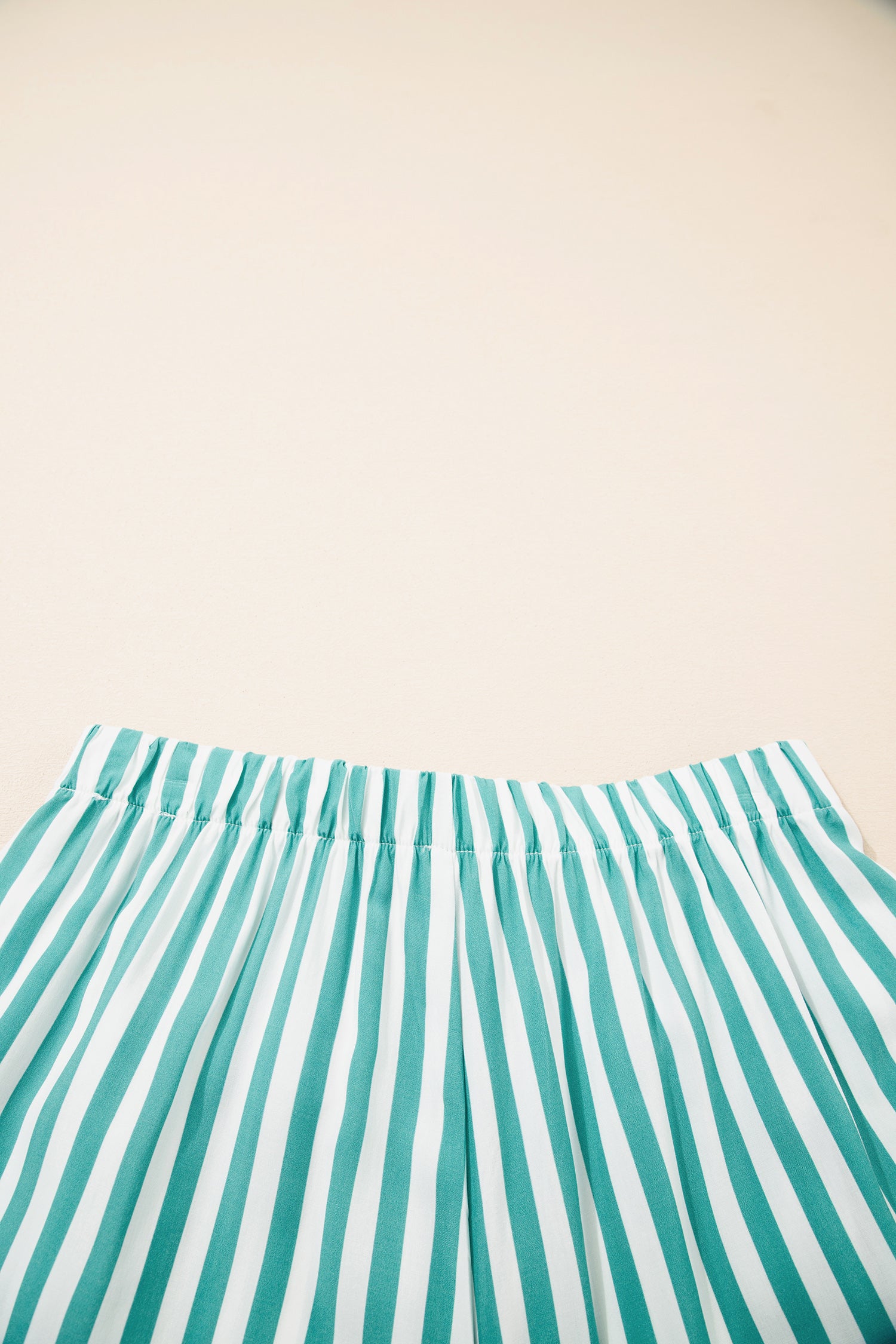 Contrast Ricrac Trim Long Sleeve Shirt Drawstring Ruffled Pajama Short Set – Green Stripe