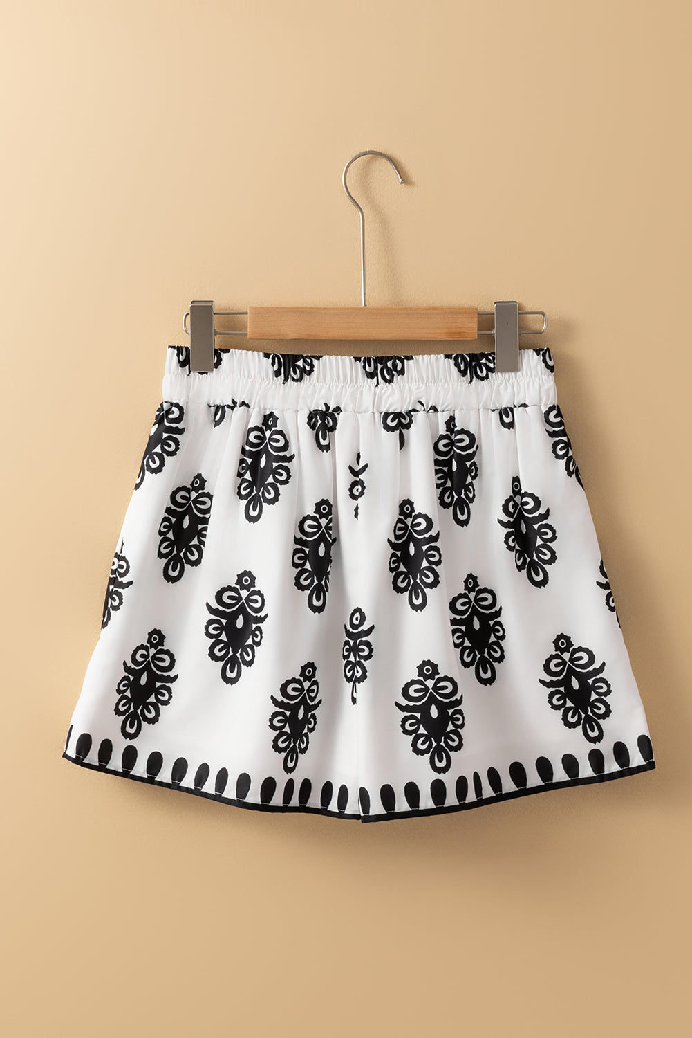 Black Tribal Geometric Print Belted High Waist Casual Shorts eAura