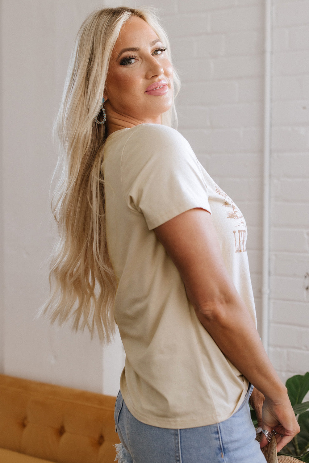 Beige LIVE YOUR BEST LIFE Crew Neck Western Graphic Tee eAura