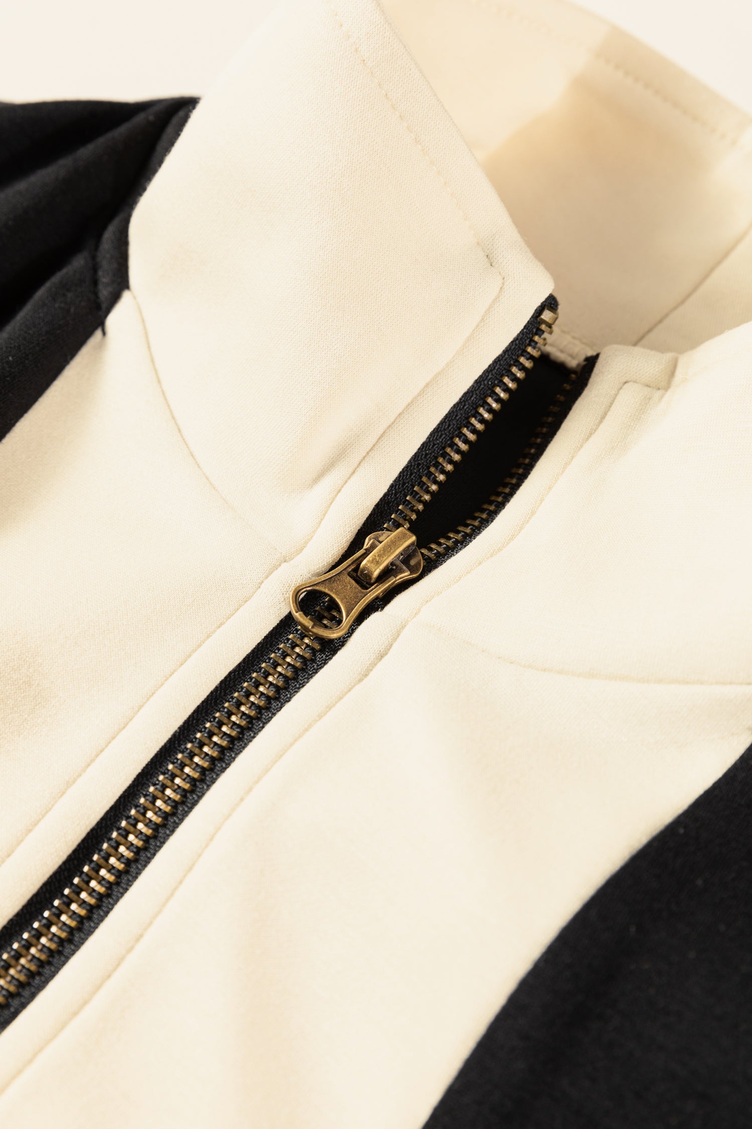 Black Two-tone Long Sleeve Zipped Front Casual Romper - eAura