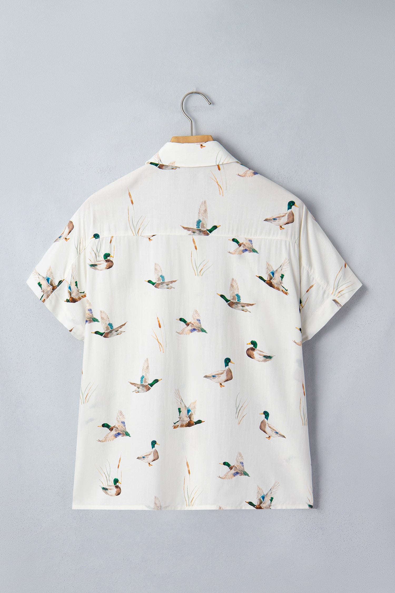 Mallard Printed Button Flap Pocket Short Sleeve Shirt – White