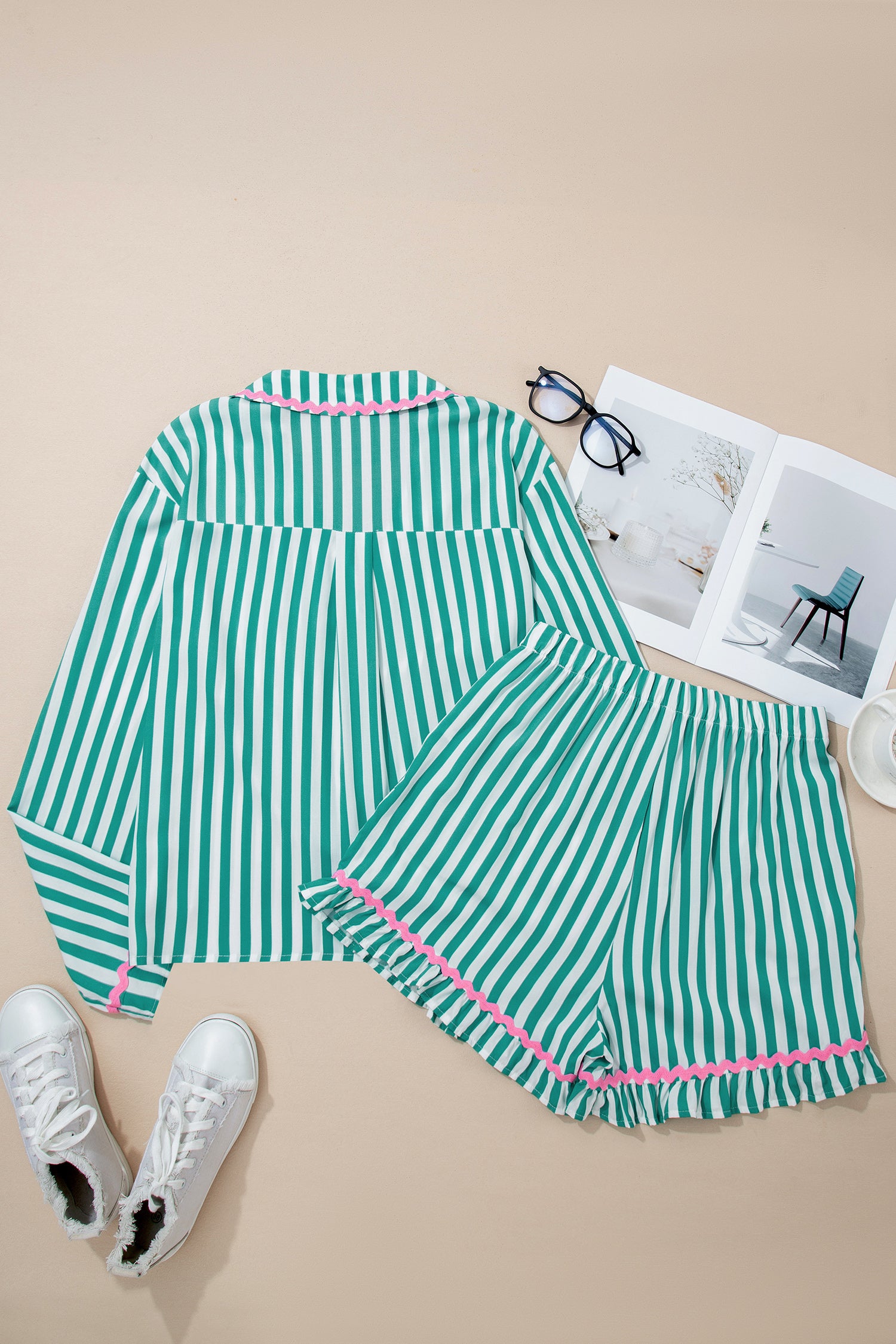 Contrast Ricrac Trim Long Sleeve Shirt Drawstring Ruffled Pajama Short Set – Green Stripe