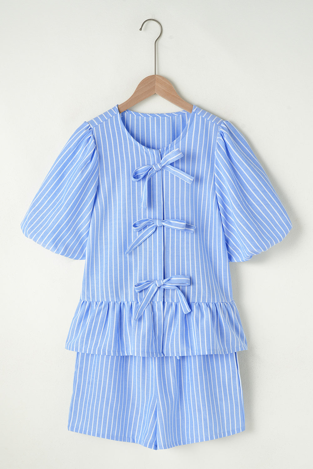 Sky Blue Striped Bowknot Detail Puffy Sleeve Top and Shorts 2Pcs Set eAura