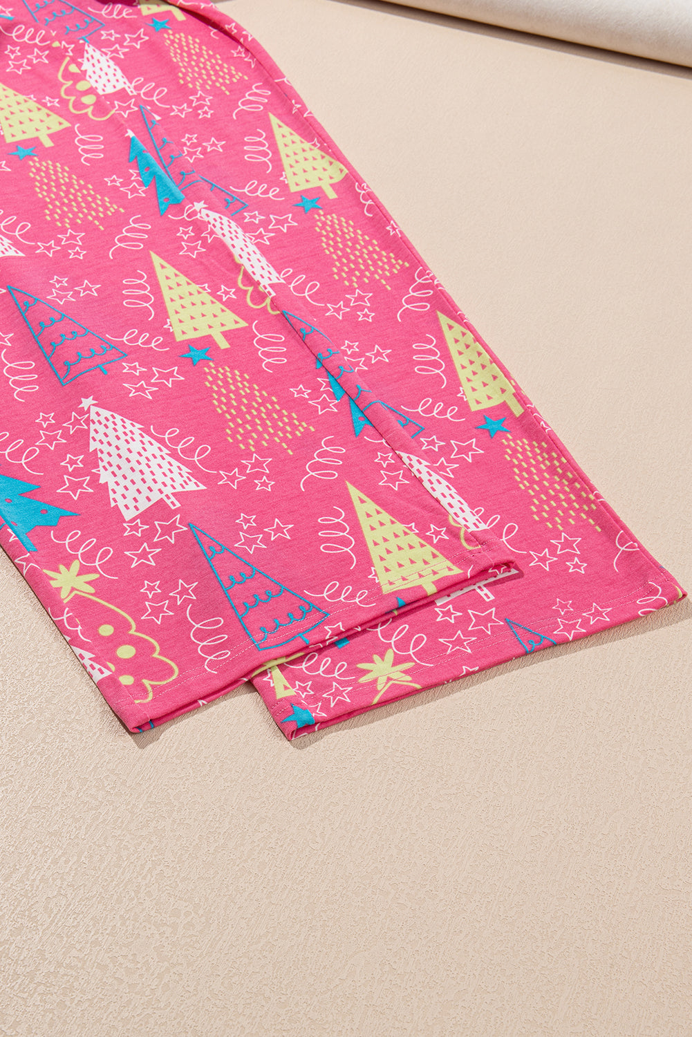 Christmas Tree Print Tee and Pants Pyjama Set - eAura