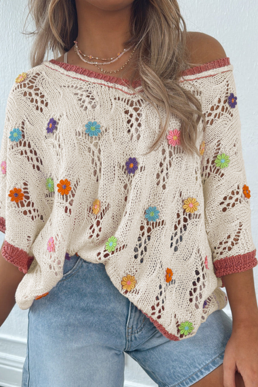 Embroidered Flowers Edge Hollowed Sweater eAura