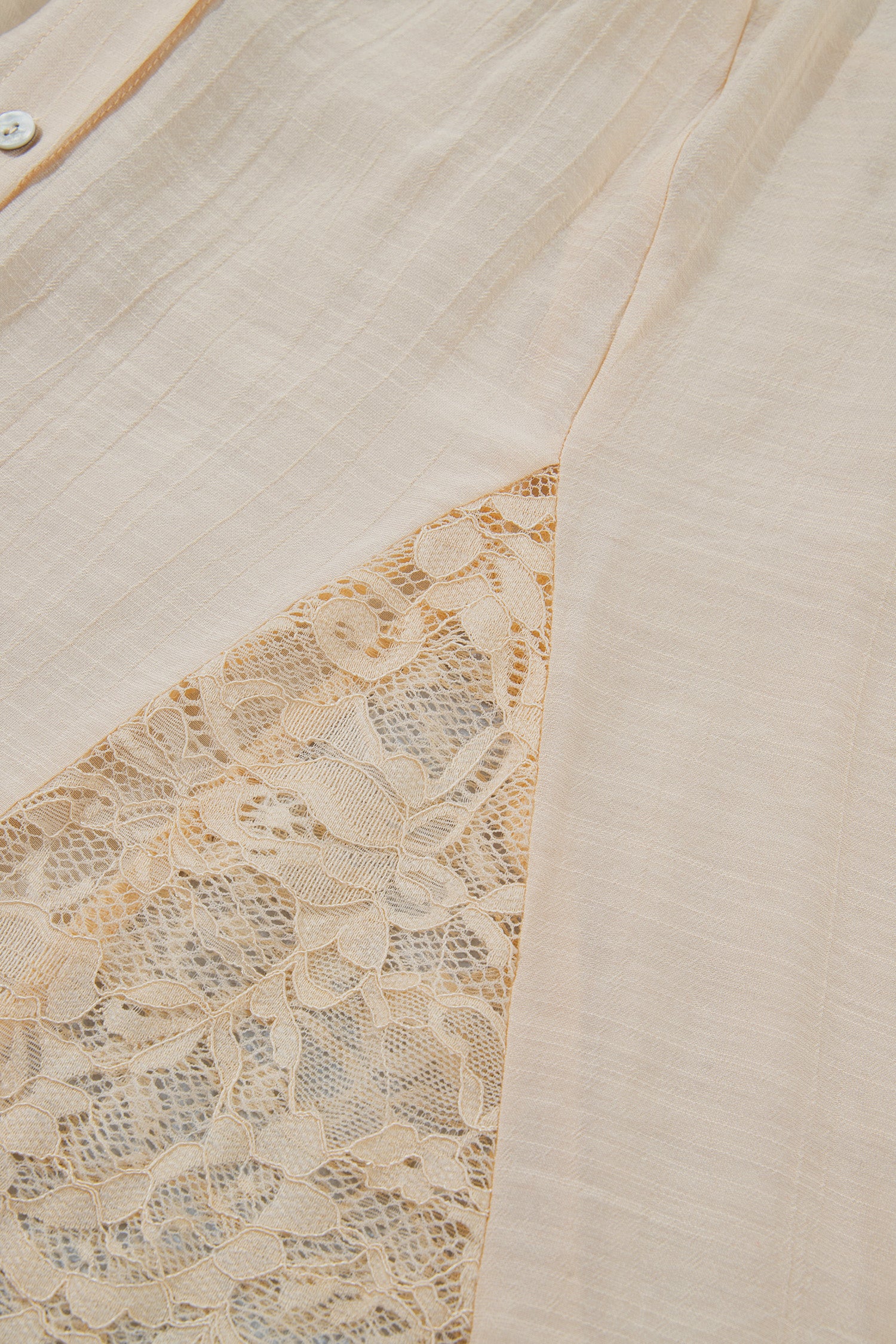 Oatmeal Sheer Lace Splicing Detail Bracelet Sleeve Loose Flowy Shirt – Beige