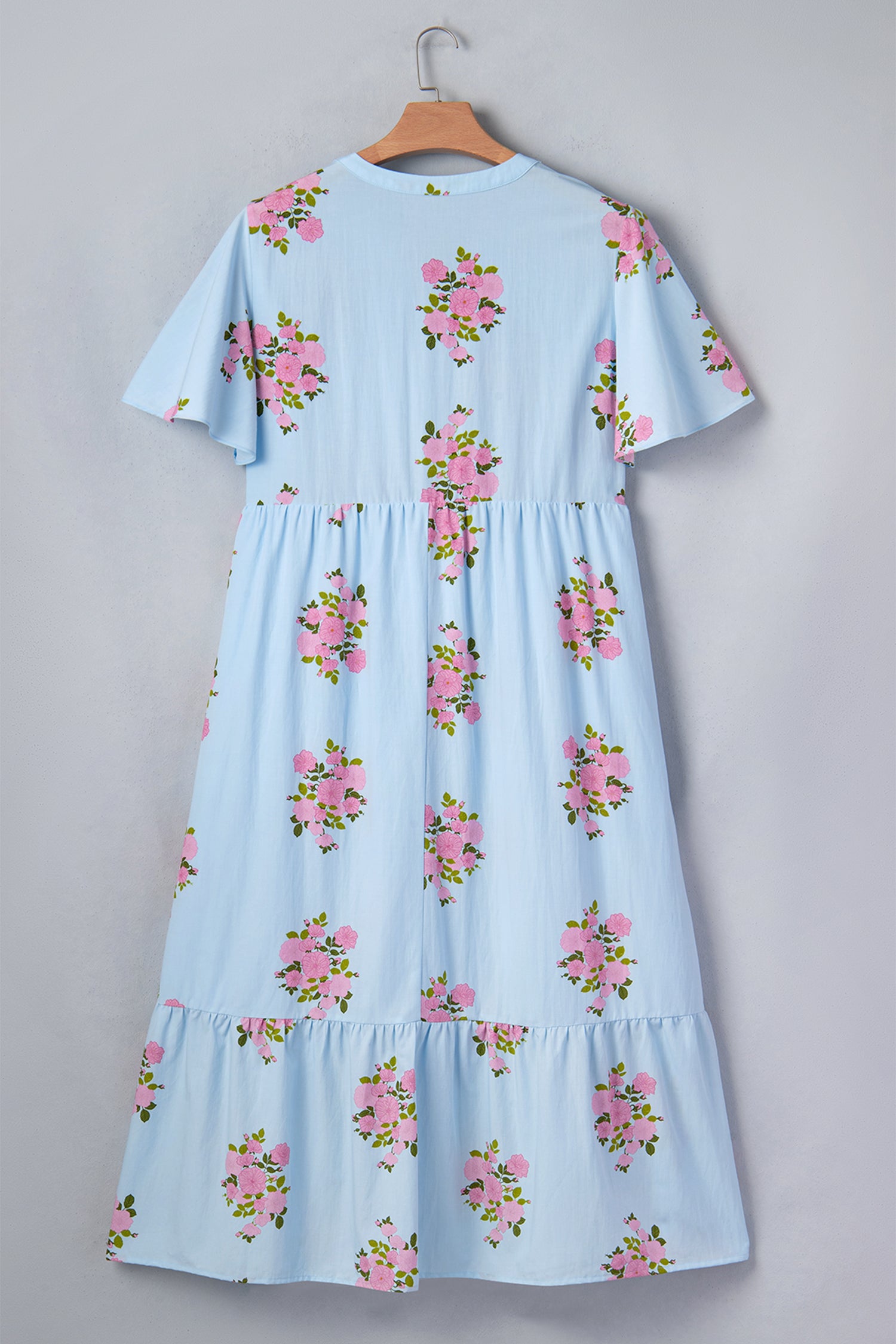 Sky Blue Plus Size Floral Print Scalloped Trim V-Neck Dress – Light Blue