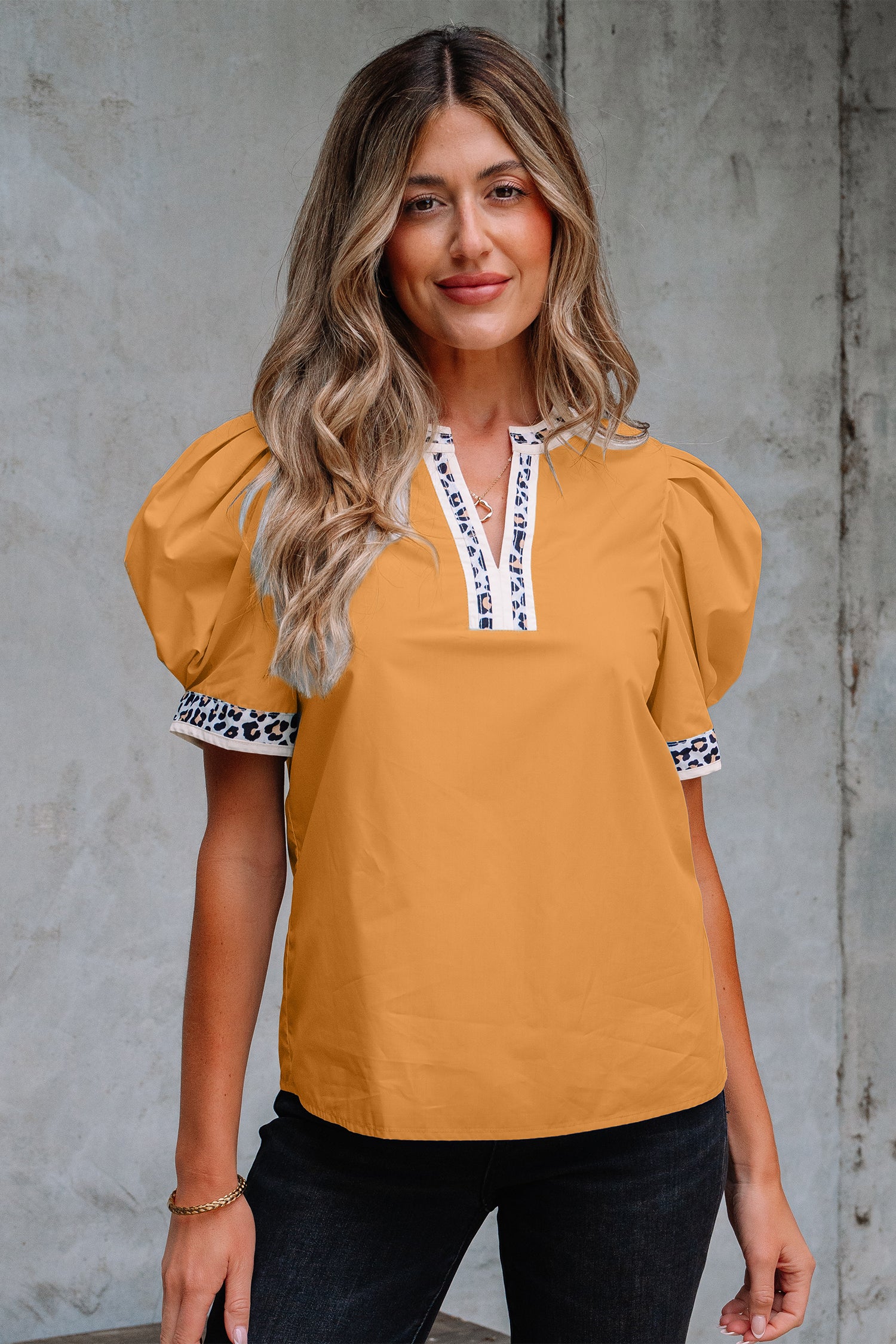Contrast Leopard Trim Split Neck Puff Sleeve Blouse