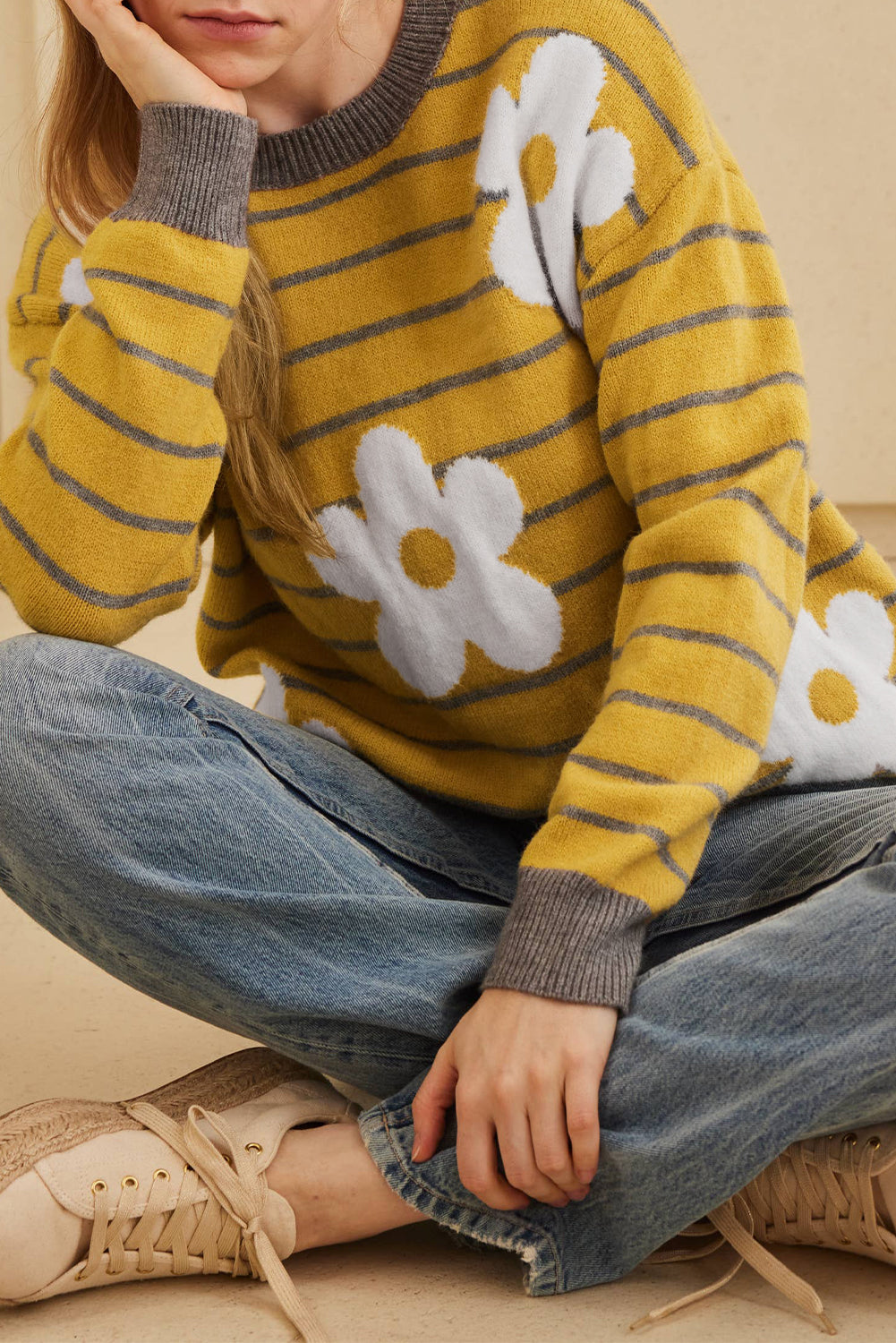 Yellow Stripe Daisy Floral Knitted Round Neck Sweater eAura
