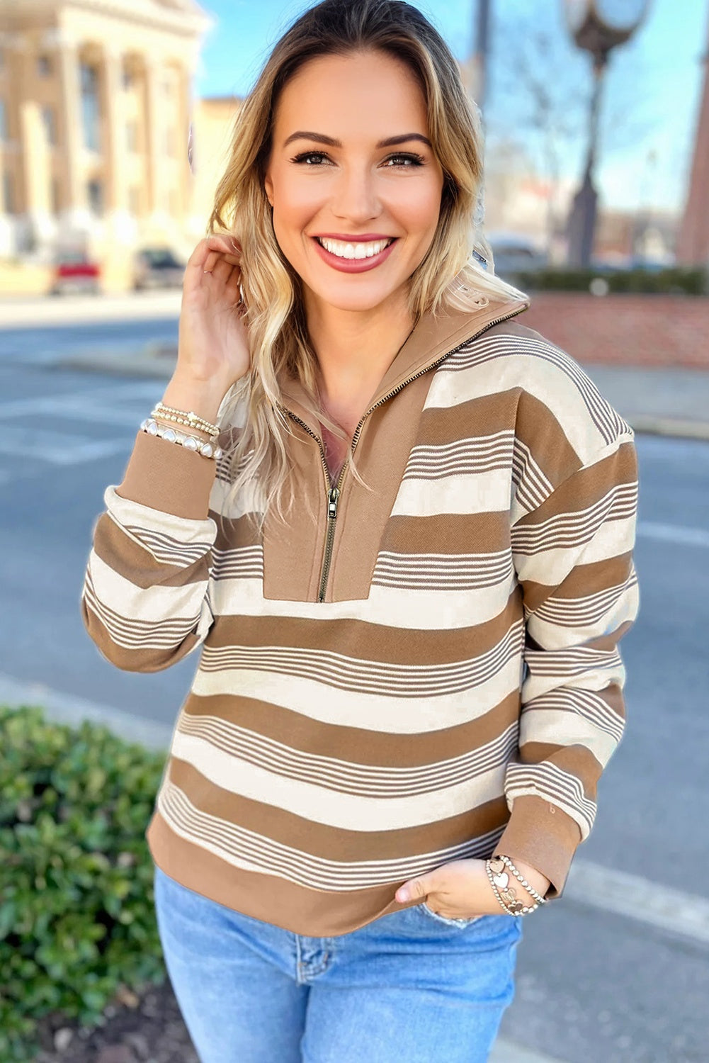 Stripe Zip Collar Sweatshirt - eAura