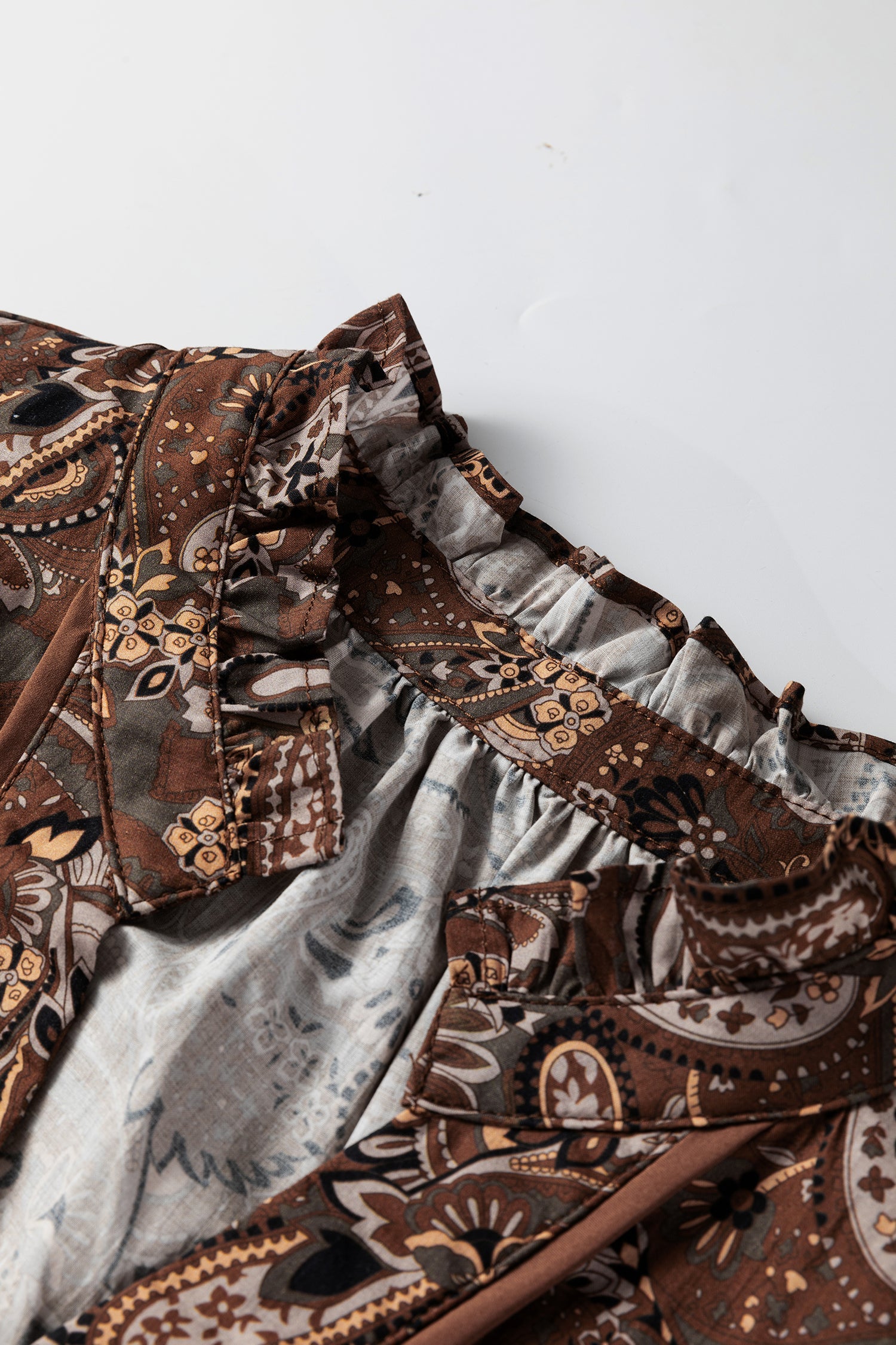 Paisley Print Half Buttons Puff Sleeve Flowy Short Dress - Dresses/Mini Dresses