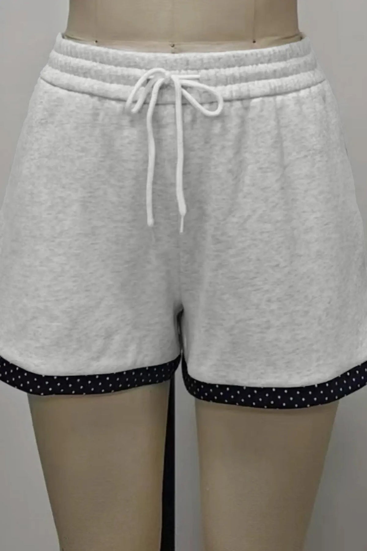 Polka Dot Patchwork Mock Neck Pullover Casual Shorts Set – Light Grey