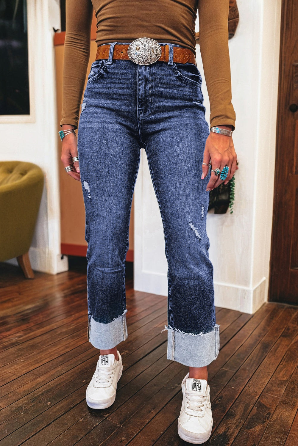 Folded Cuffs Distressed Straight High Waist Jeans eAura