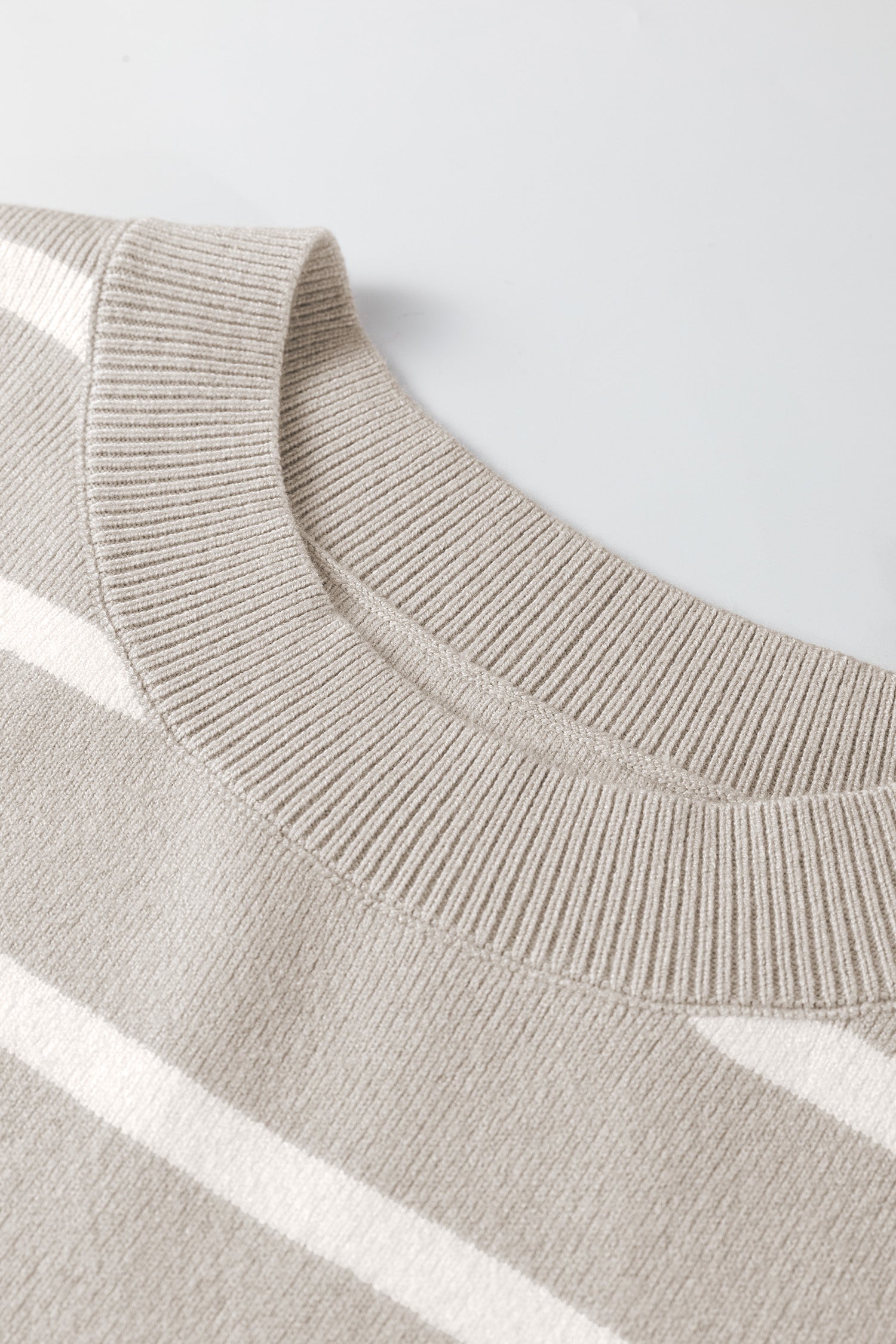 Side Slit Crew Neck Short Sleeve Sweater Tee
