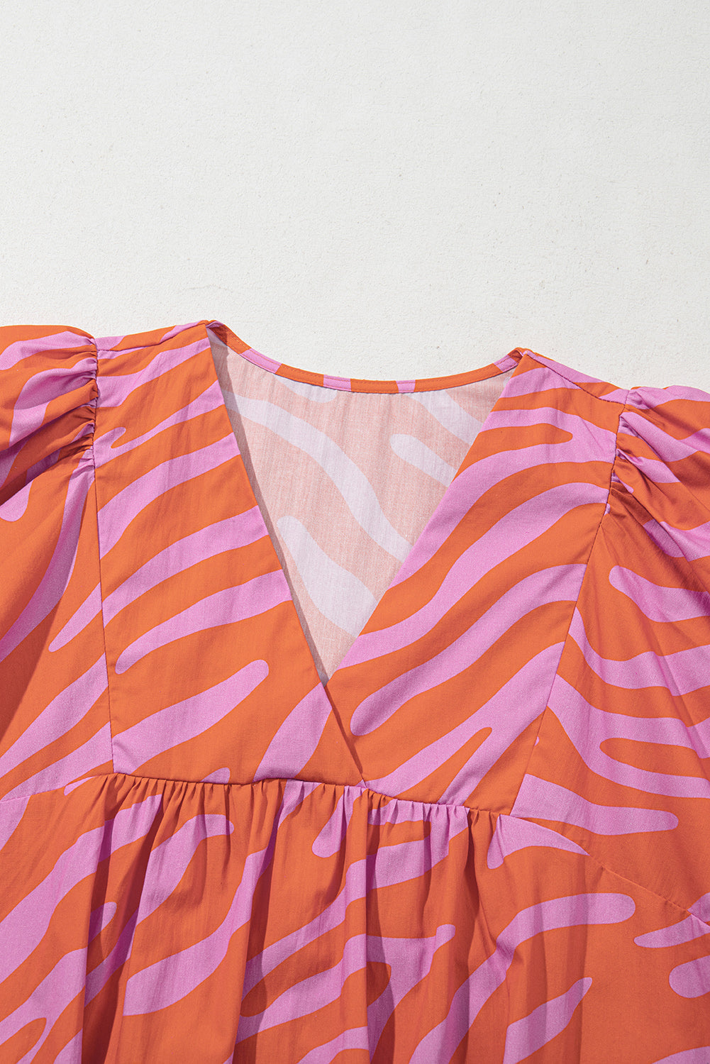 Orange Zebra Stripe Print Ruched Cuff Half Sleeve V Neck Blouse eAura