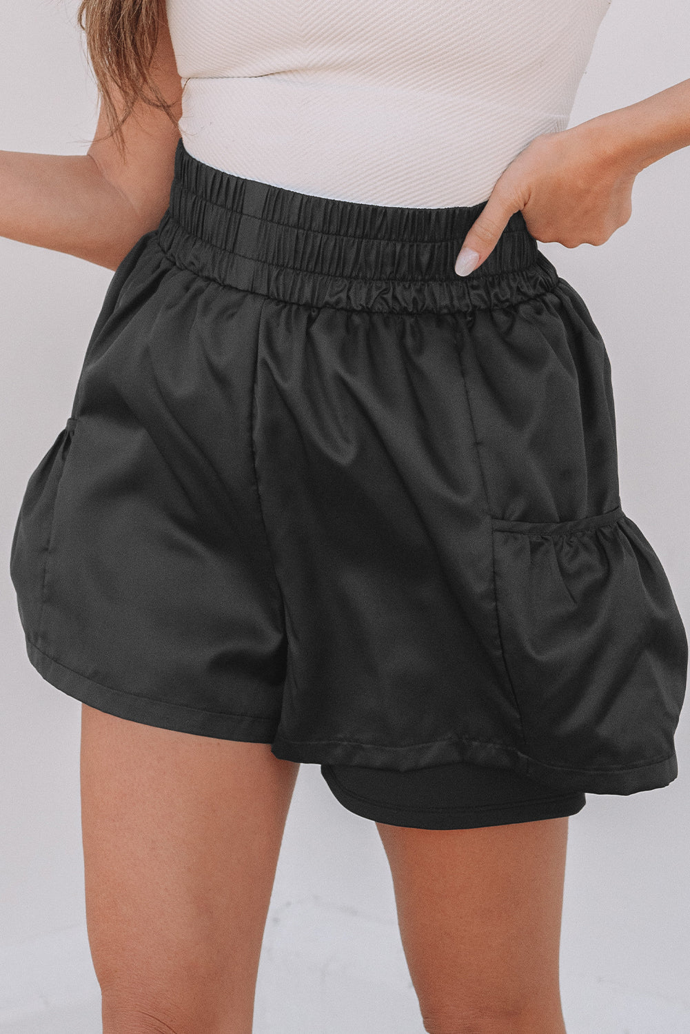 Black Elastic High Waist Pocketed Casual Shorts eAura