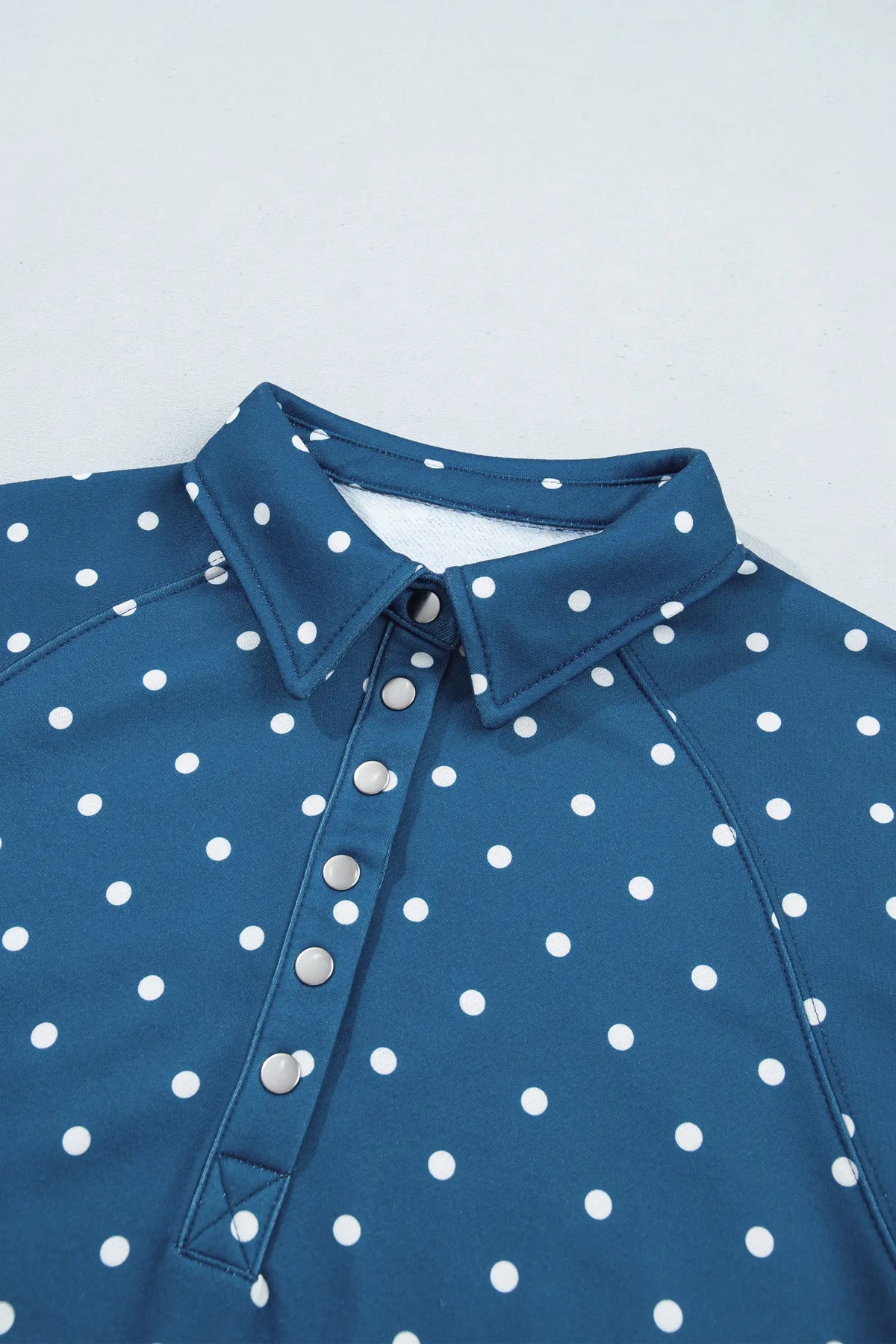 Polka Dot Print Metal Button Collar Casual Pullover Sweatshirt – Pink