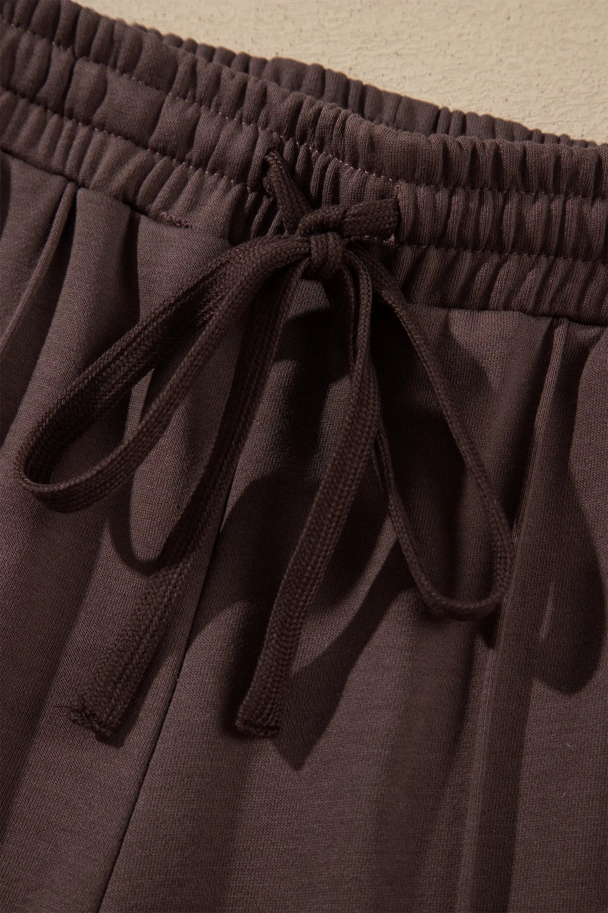 Coffee Solid Colour Piping Trim Mock Neck Pullover Drawstring Pants Set – Brown
