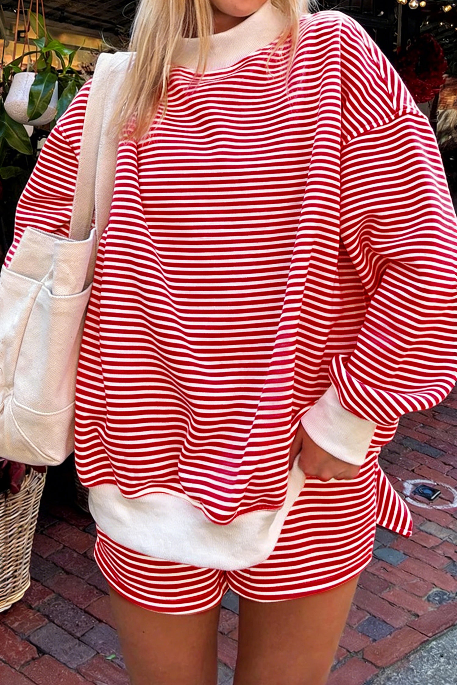 Oversize Mock Neck Sweatshirt and Shorts Set – Red Stripe