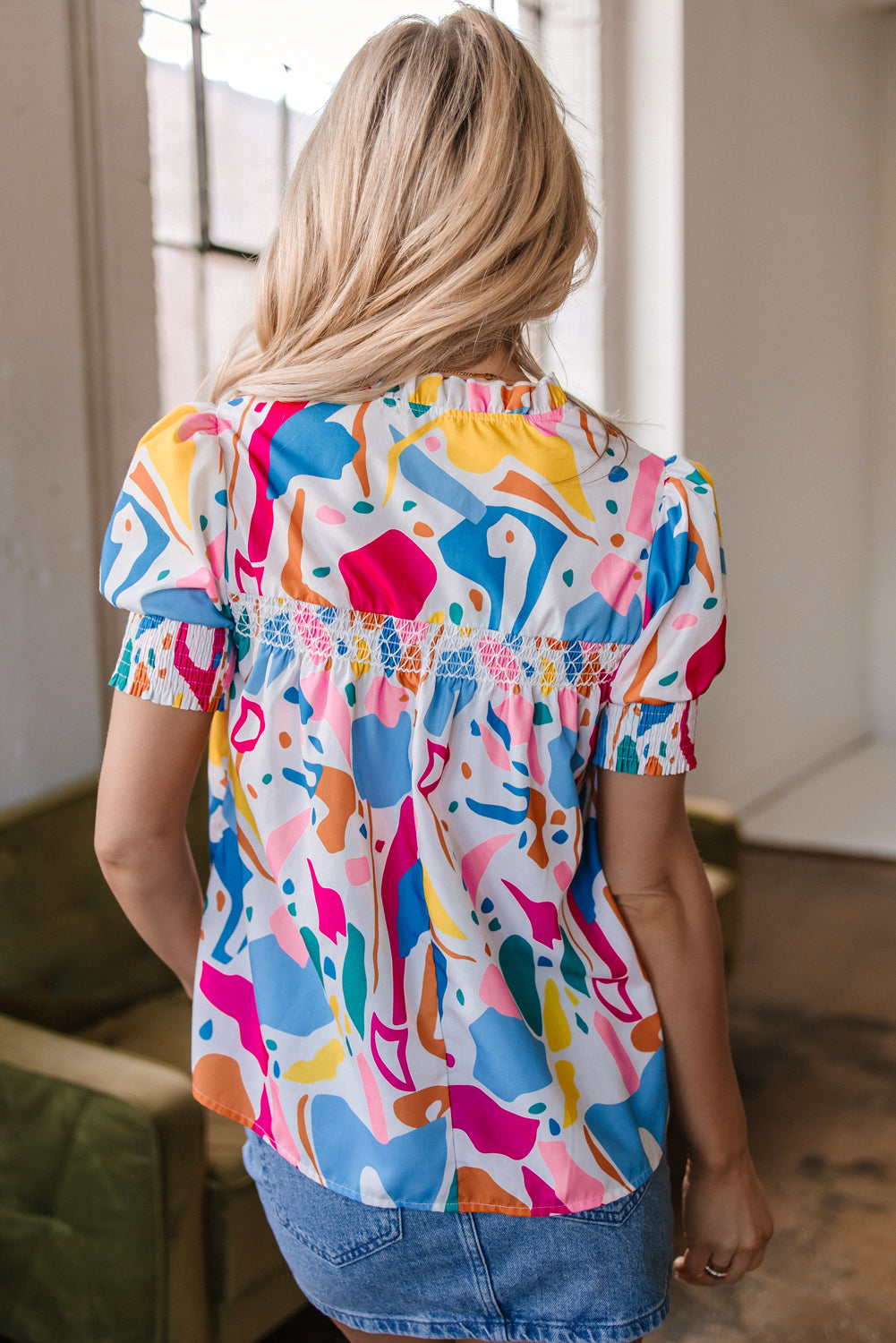 Multicolour Abstract Print Lace Detail Shirred Short Sleeve Split Neck Blouse eAura