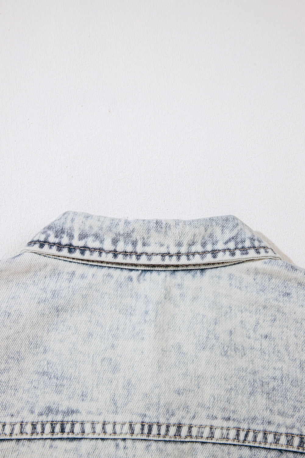 Beau Blue Light Wash Buttoned Chest Pocket Puff Sleeve Denim Jacket eAura