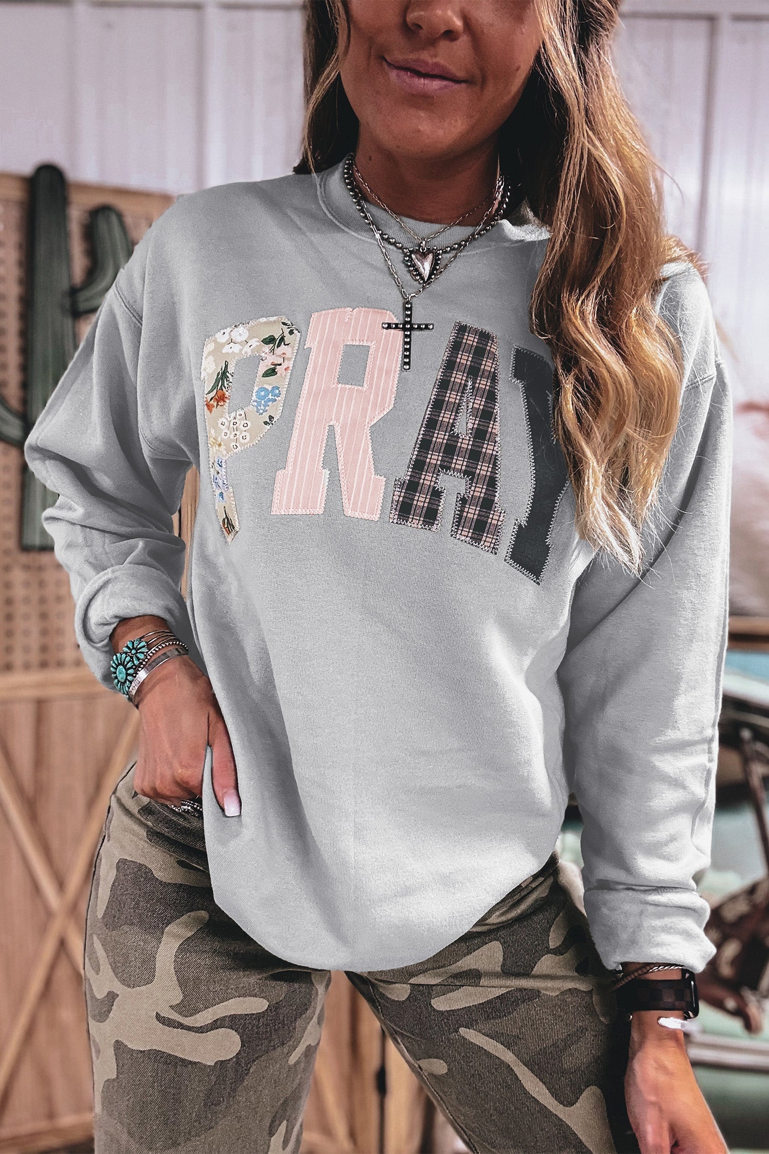 Floral Buffalo Plaid Striped Embroidered Patch Western Pullover Sweatshirt – Green Bay