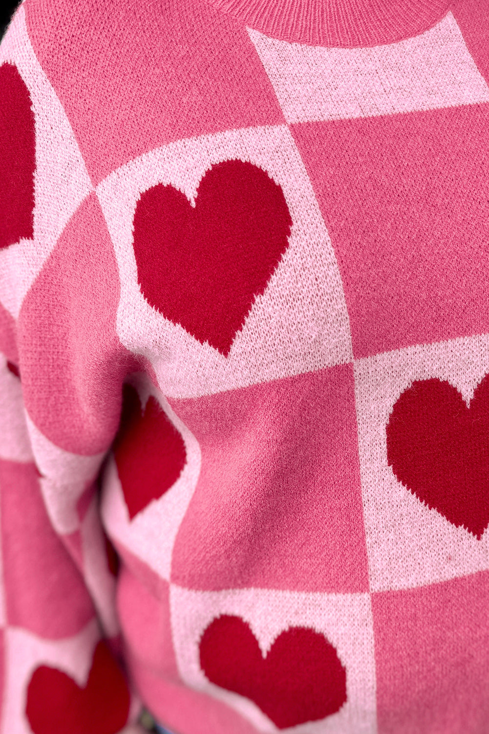 Pink Love Heart Checkered Valentine Crew Neck Sweater eAura