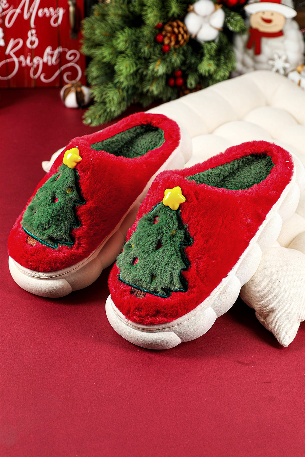 Red Christmas Tree Slippers - eAura