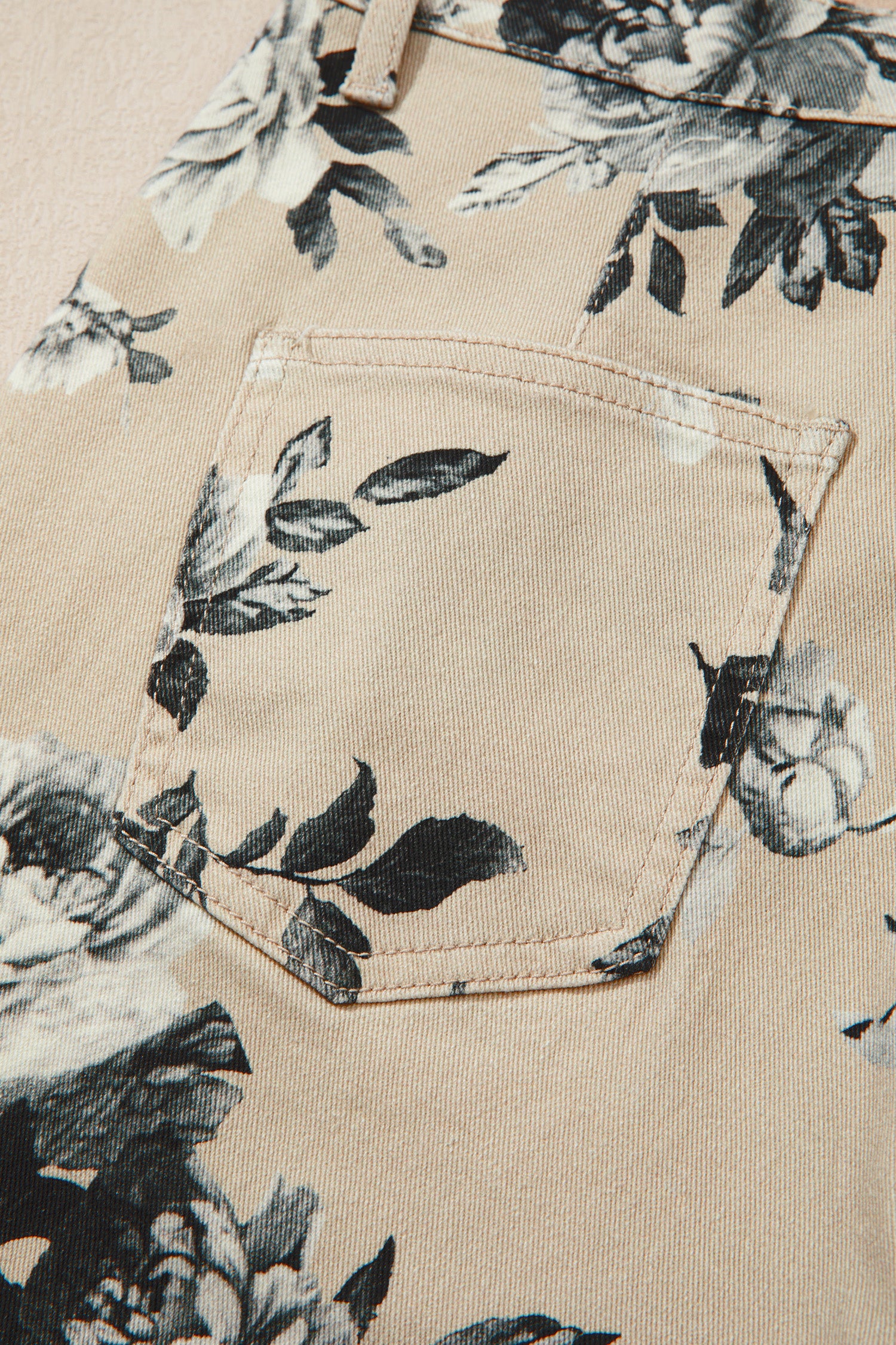 Beige Retro Floral Print Cuffed Hem Wide Leg Jeans