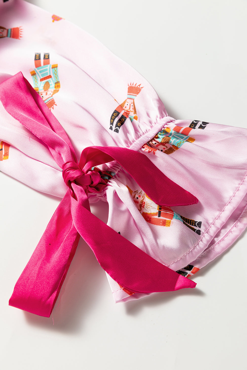 Nutcracker Print Contrast Trim Tied up Bow Silky 2pcs Pajama Set - eAura