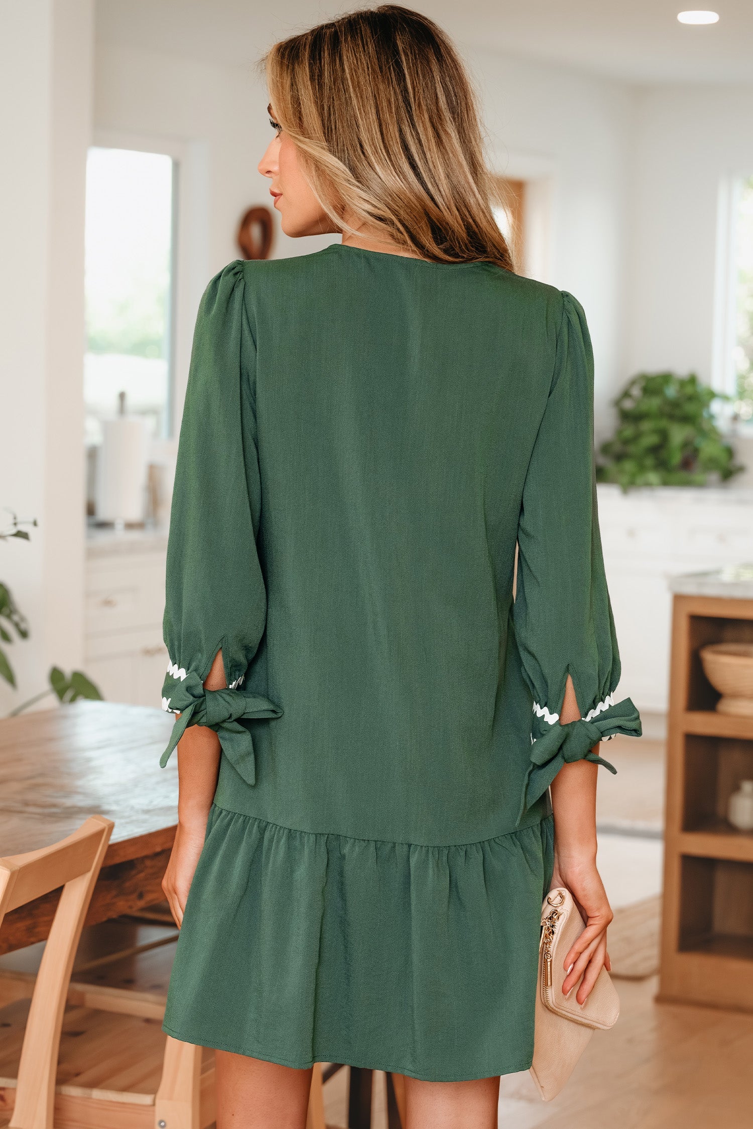 Contrast Ricrac Trim Button V-Neck Knotted Bracelet Sleeve Shift Dress - Dresses/Mini Dresses