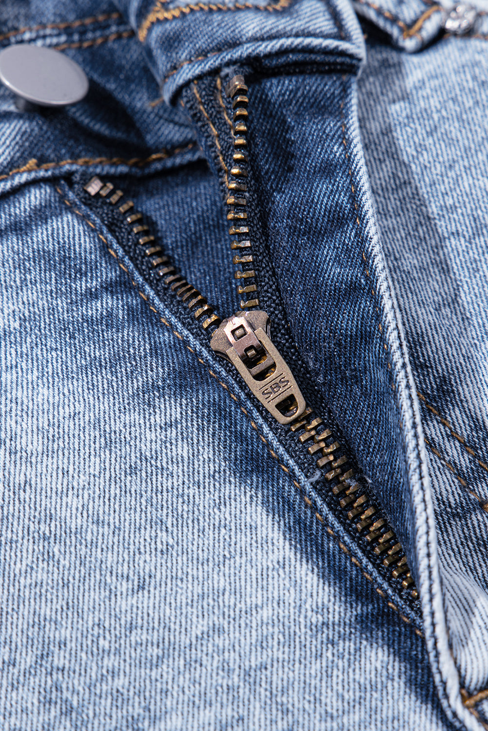 Beau Blue Rhinestone Light Wash Raw Hem High Waist Denim Shorts eAura