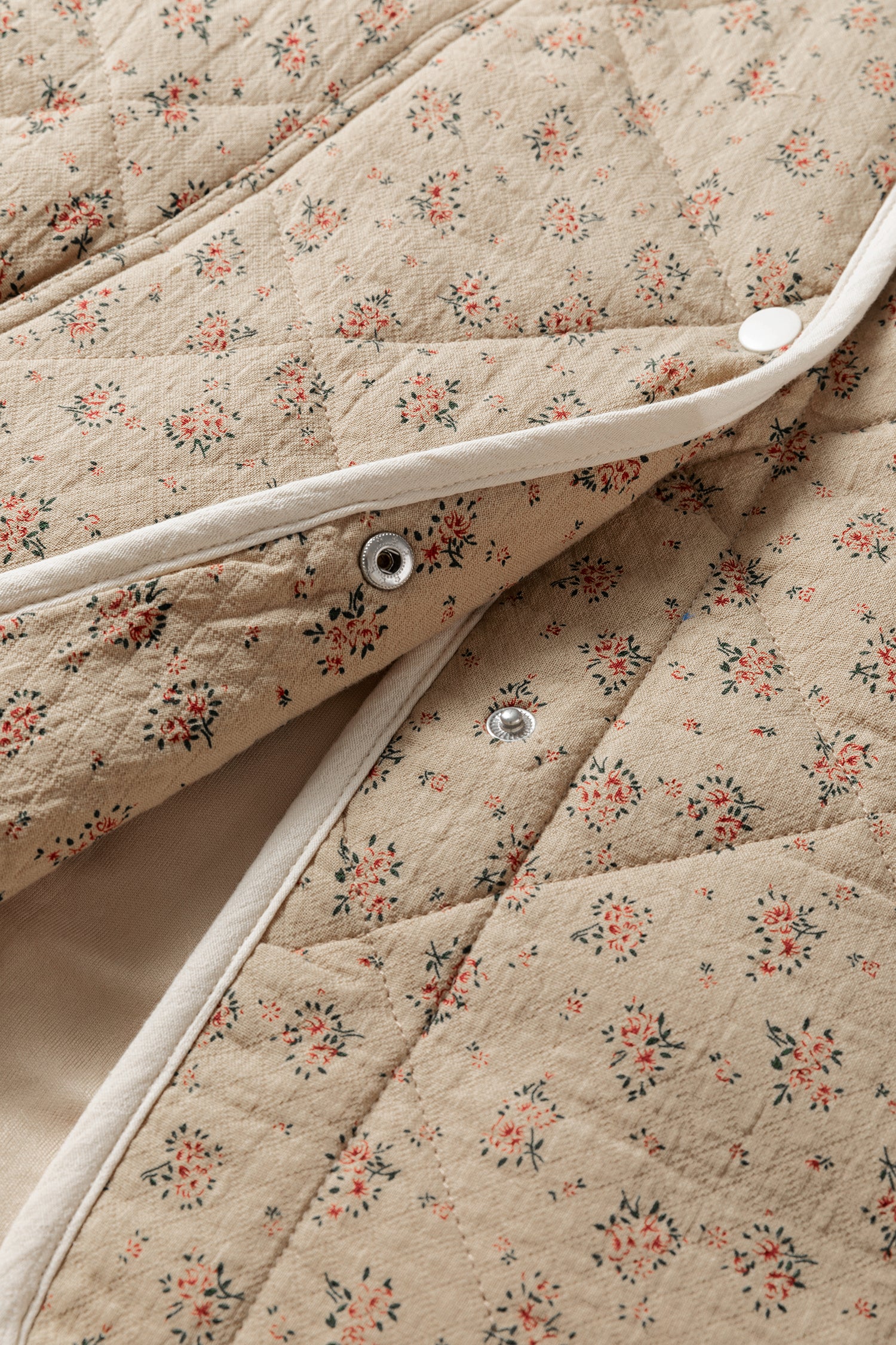 Floral Print Quilted Concealed Button Vest – Khaki