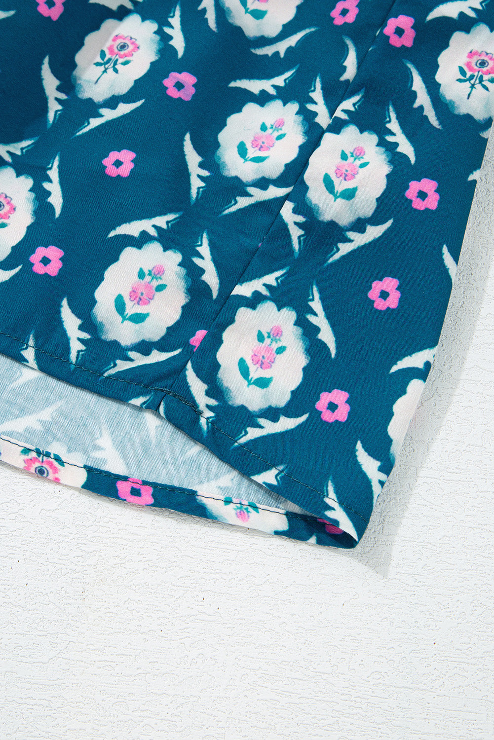 Blue Retro Floral Print Split Neck Ruffle Short Sleeve Dress eAura