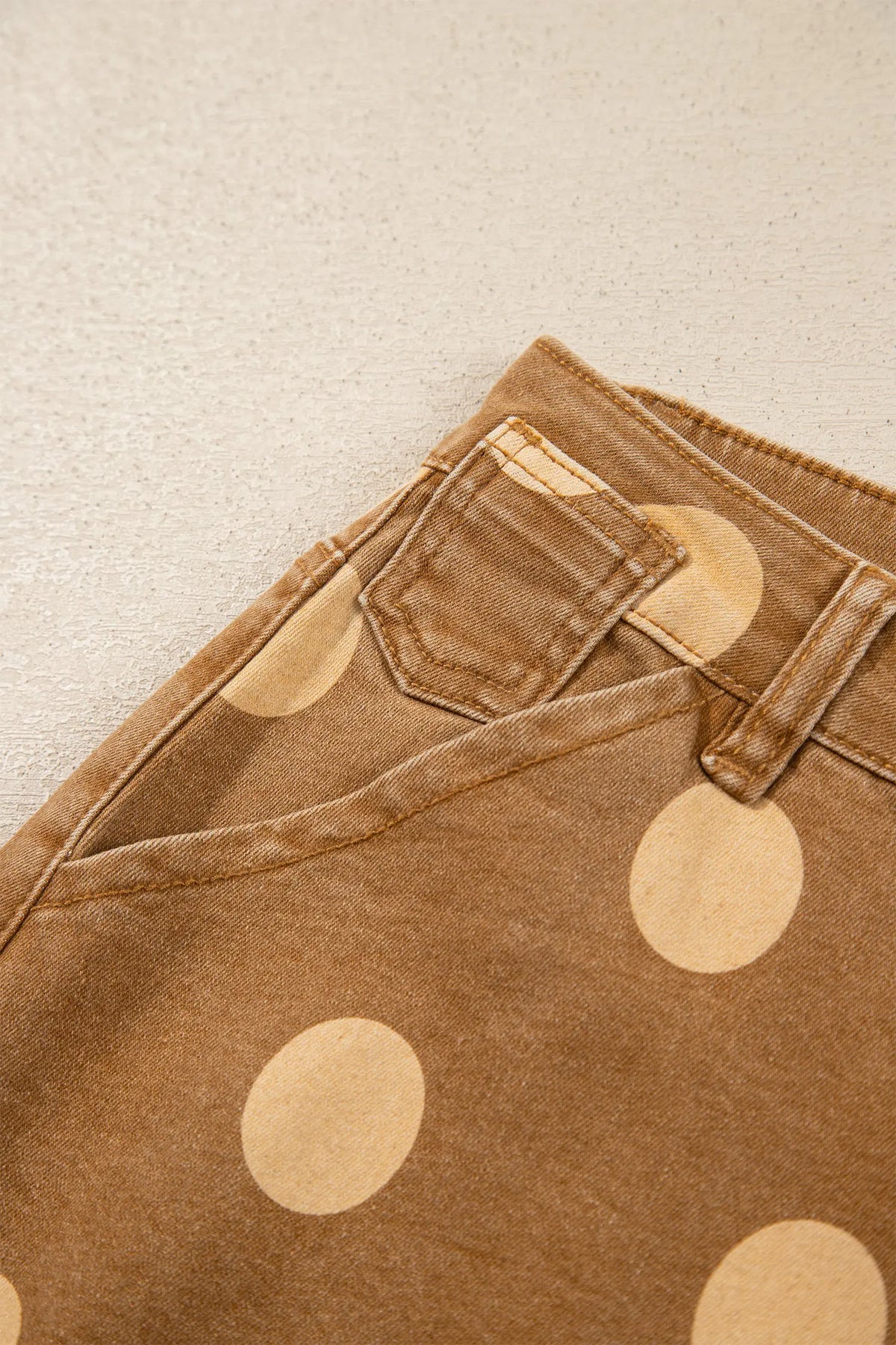 Polka Dot Ankle-Length Metal Button Casual Jeans – Brown