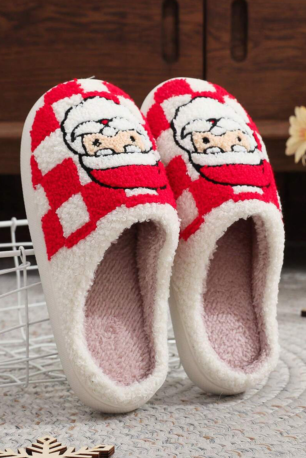 Checkered Santa Claus Graphic Plush Home Slippers - eAura