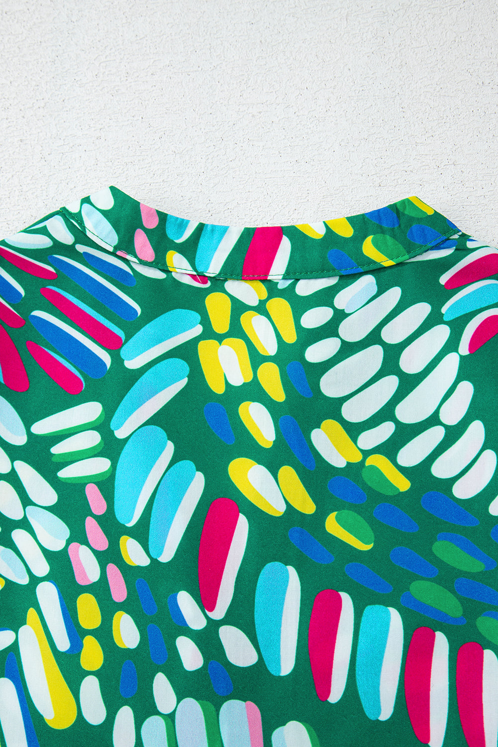 Green Brushwork Geometric Print Puff Sleeve Notched Neck Blouse eAura