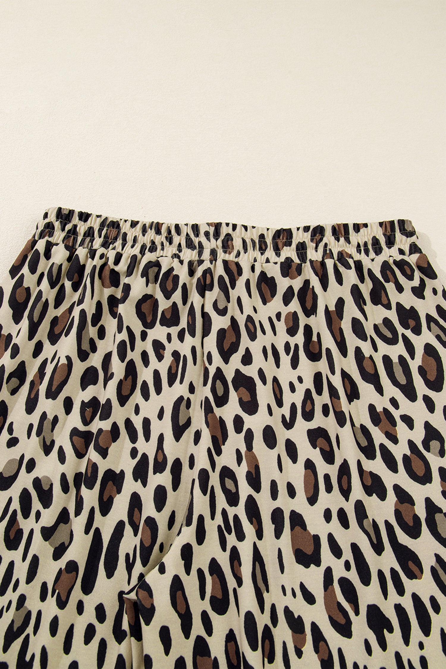 Exposed Seam Patched Pocket Plus Size Drawstring Leopard Wide Leg Pants